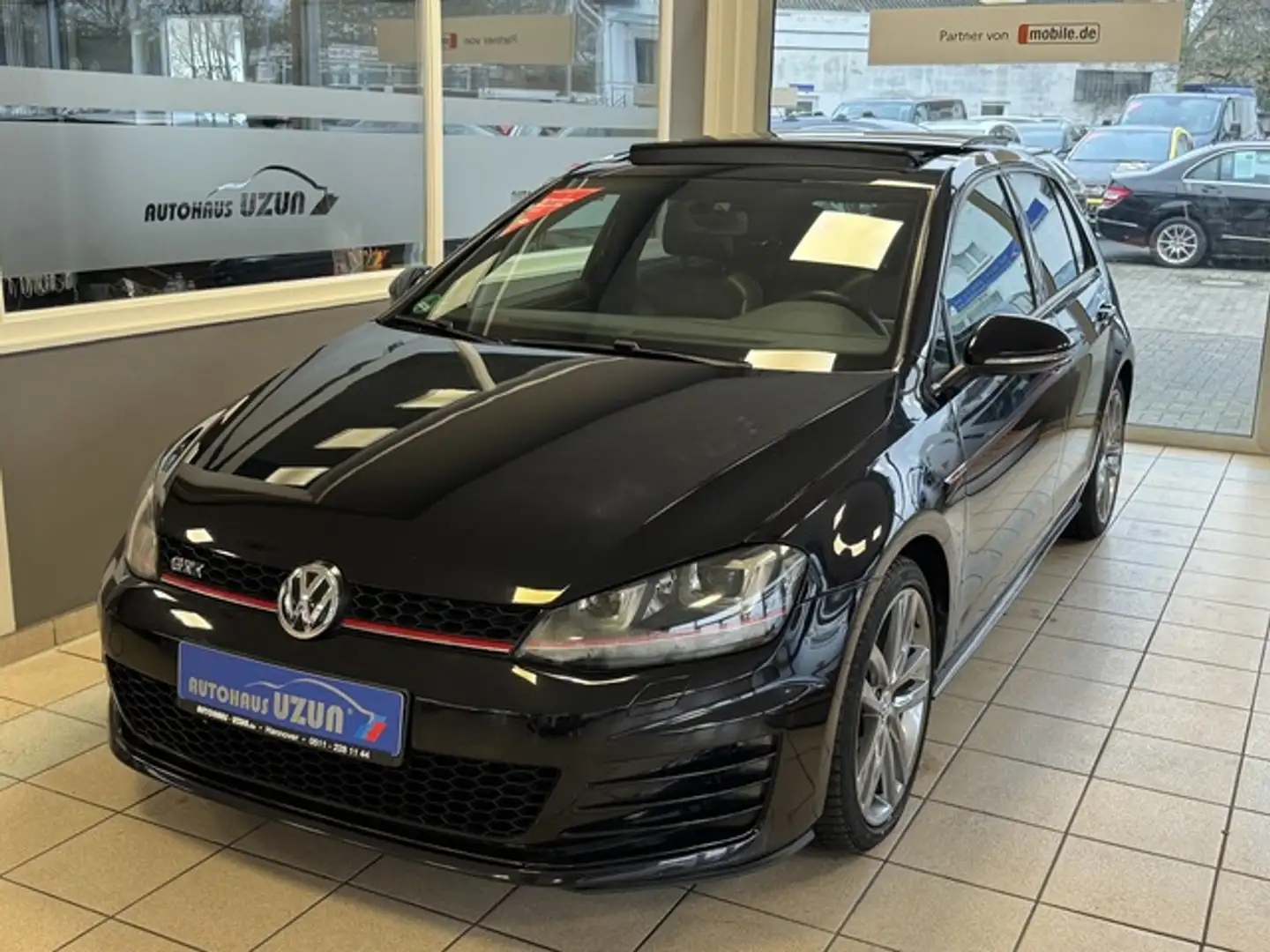 Volkswagen Golf GTI VII 5 türig Autom Leder Panorama Kamera Schwarz - 1