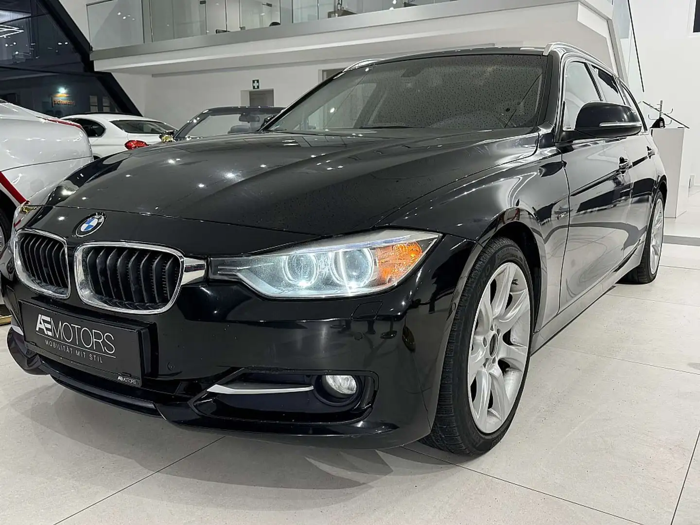 BMW 320 d Touring Aut. *KREDIT*NAVI* Schwarz - 1