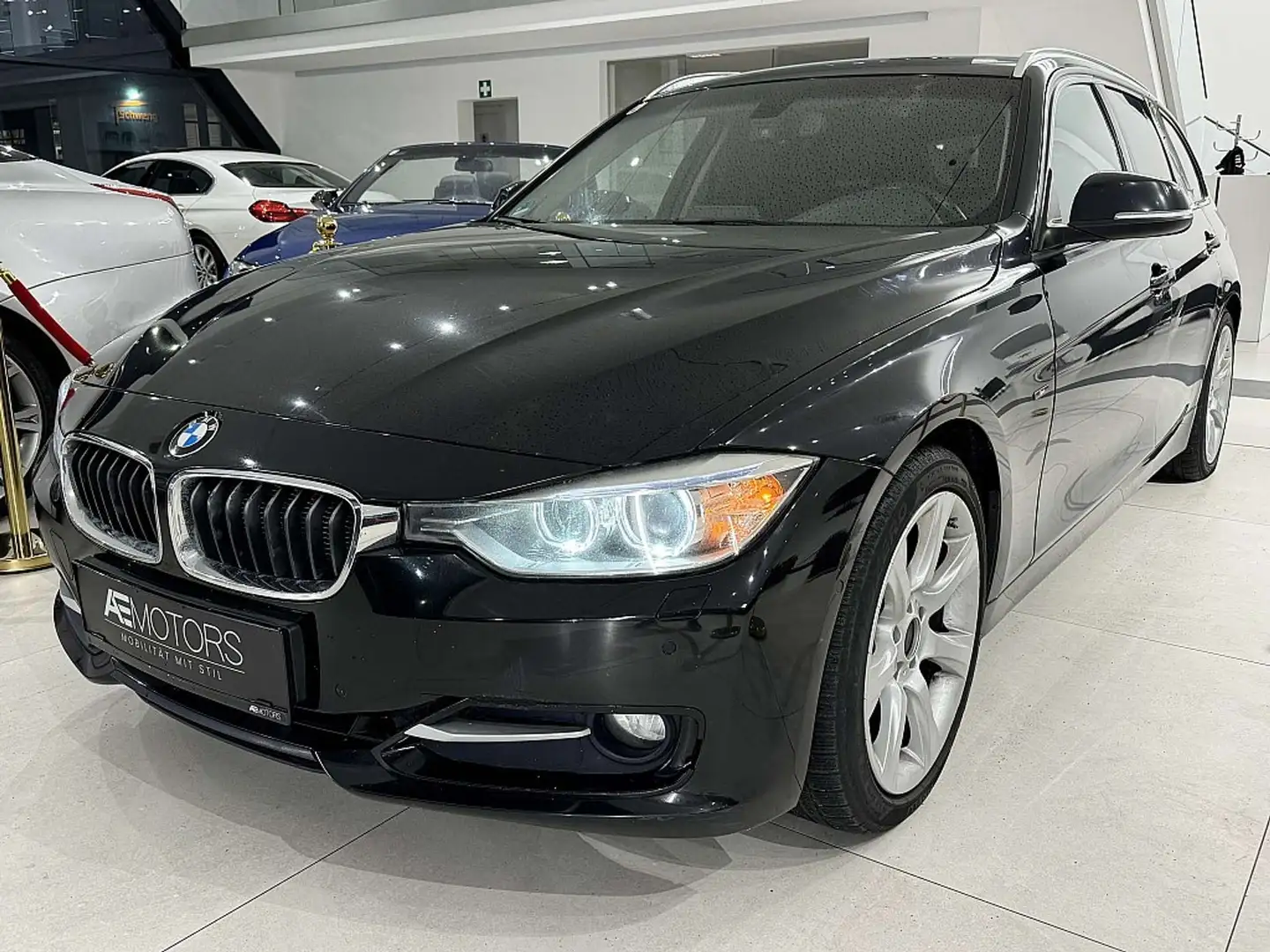 BMW 320 d Touring Aut. *KREDIT*NAVI* Schwarz - 2