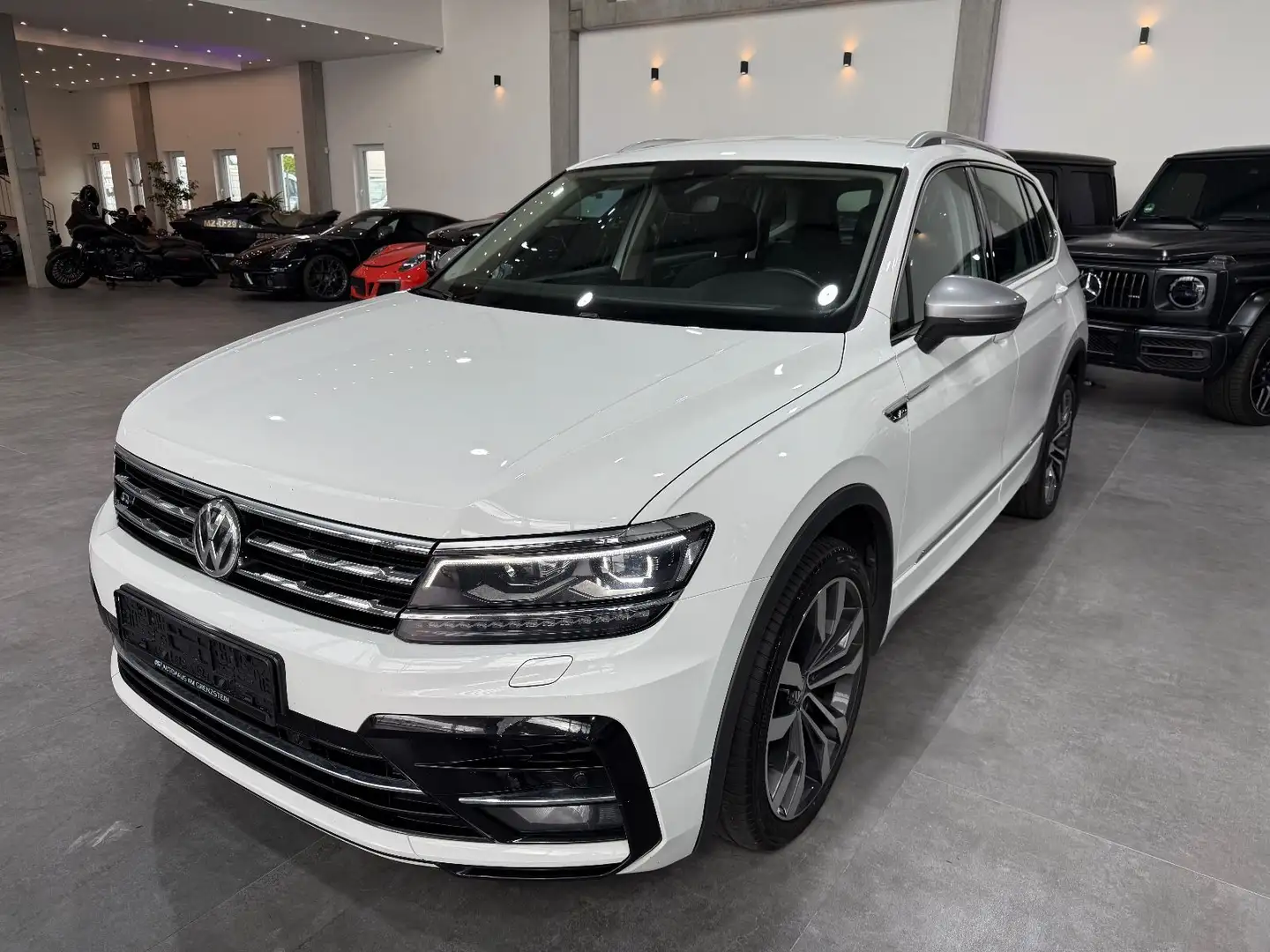 Volkswagen Tiguan Allspace Tiguan 2.0 TDI Allspace Highline 4Motion*R-LINE* Blanc - 1