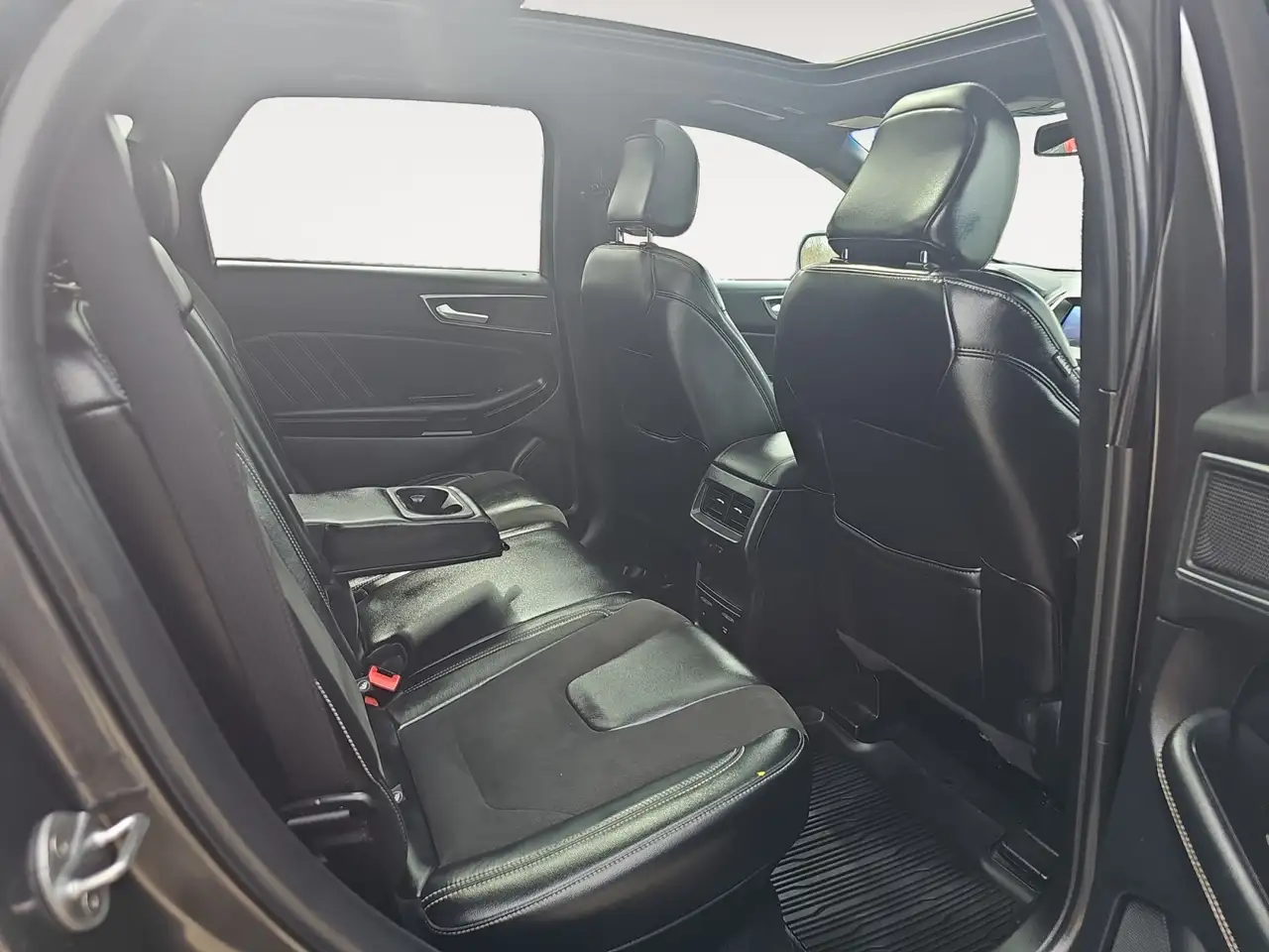 Ford Edge снимка Ford Edge