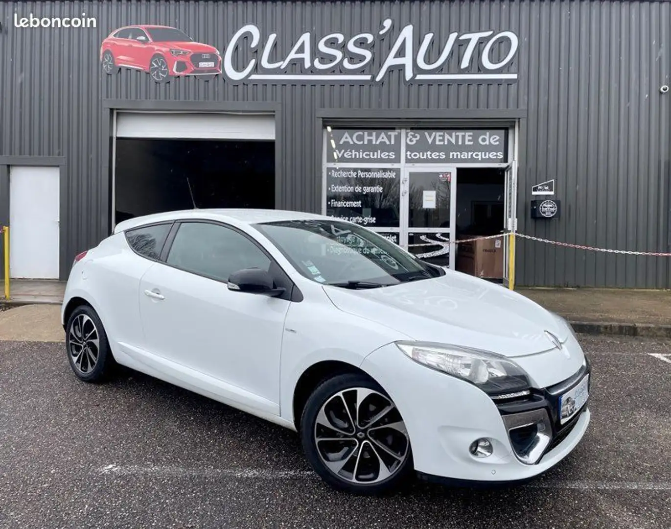 Renault Megane III (2) ÉDITION BOSE 1.6 dci 130 CV BVM-6 TBE Blanco - 1