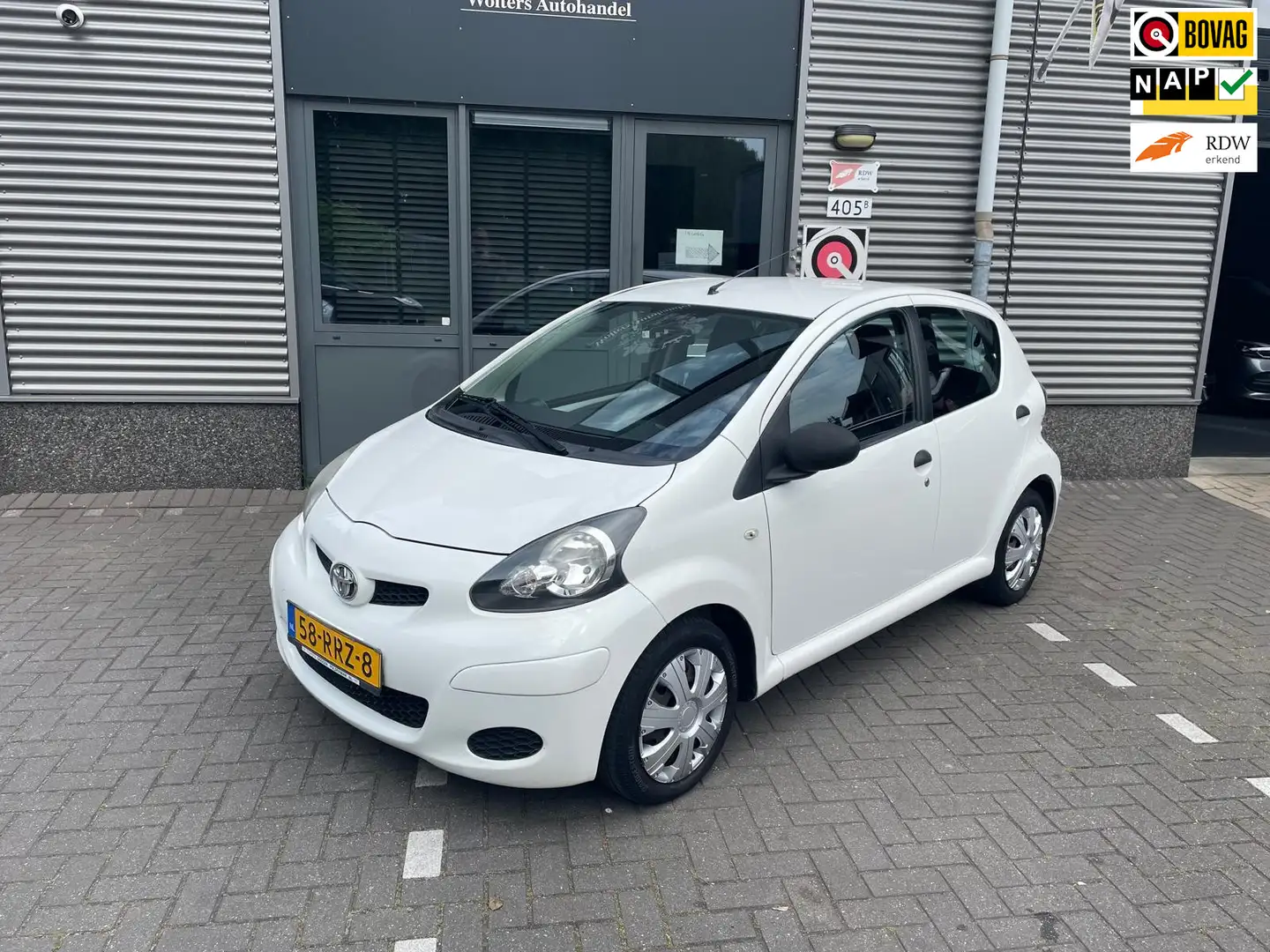 Toyota Aygo 1.0-12V Cool Blanco - 1