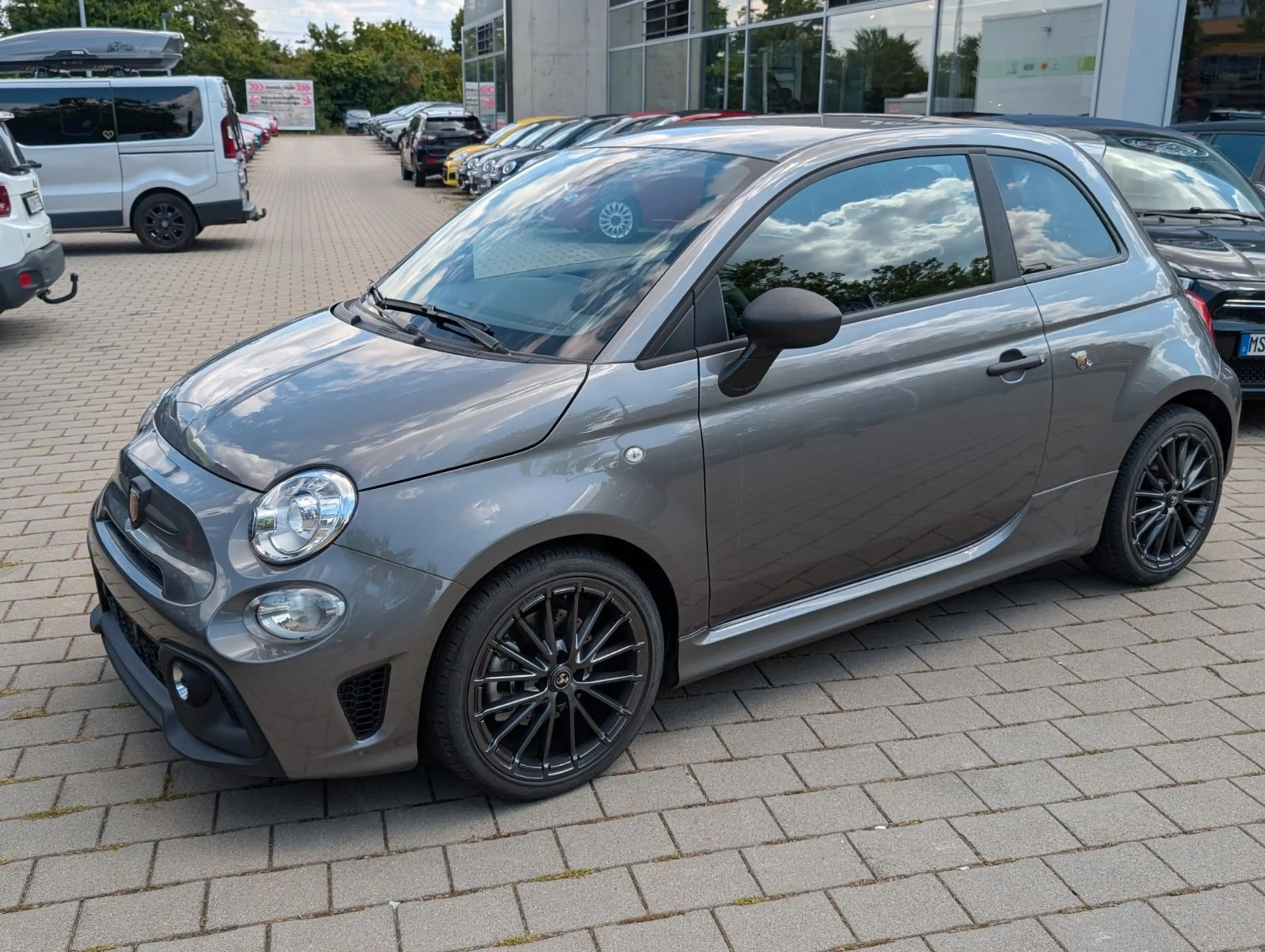 Abarth 595 T-Jet Record Grau Schalter PDC BEATS    EU — photo 2