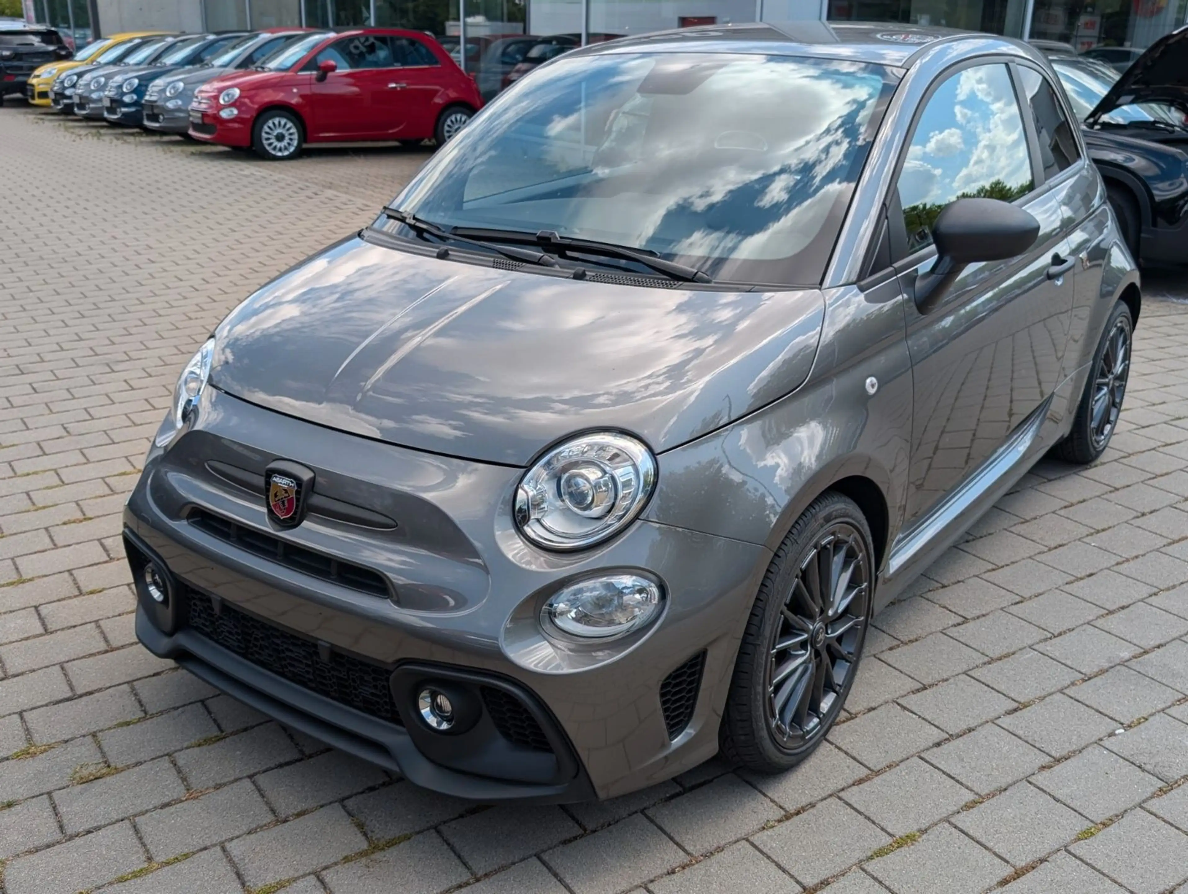 Abarth 595 T-Jet Record Grau Schalter PDC BEATS    EU — photo 3