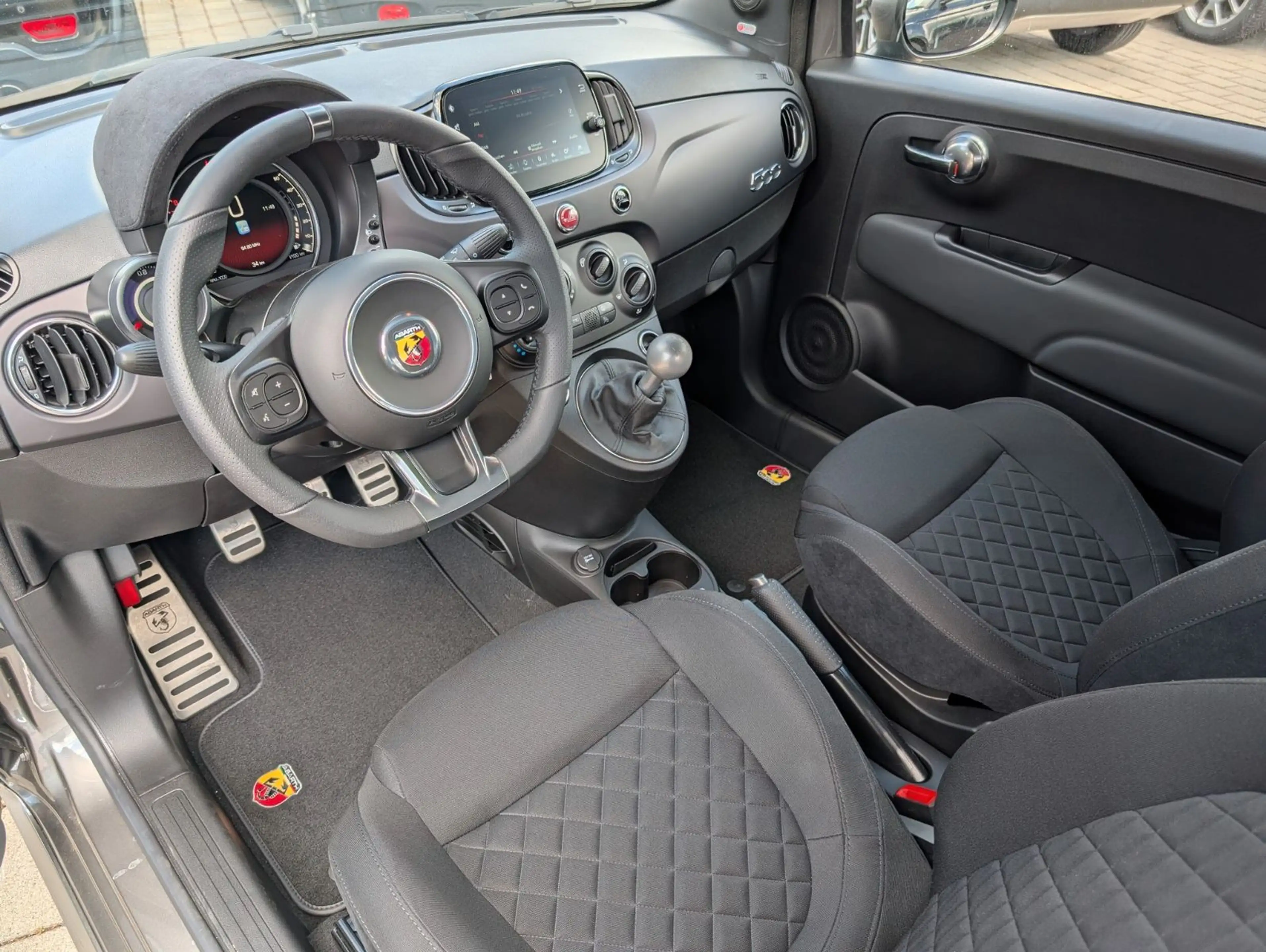 Abarth 595 T-Jet Record Grau Schalter PDC BEATS    EU — photo 13