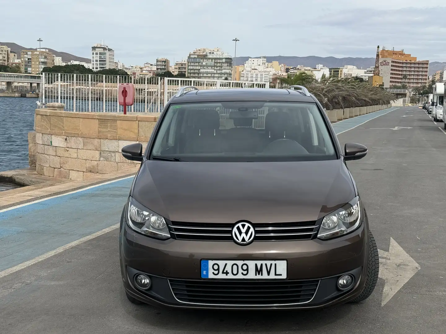 Volkswagen Touran 1.6 TDI DPF BlueMotion Technology DSG Highline - 1
