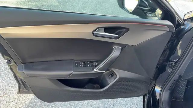 Seat Leon view 7