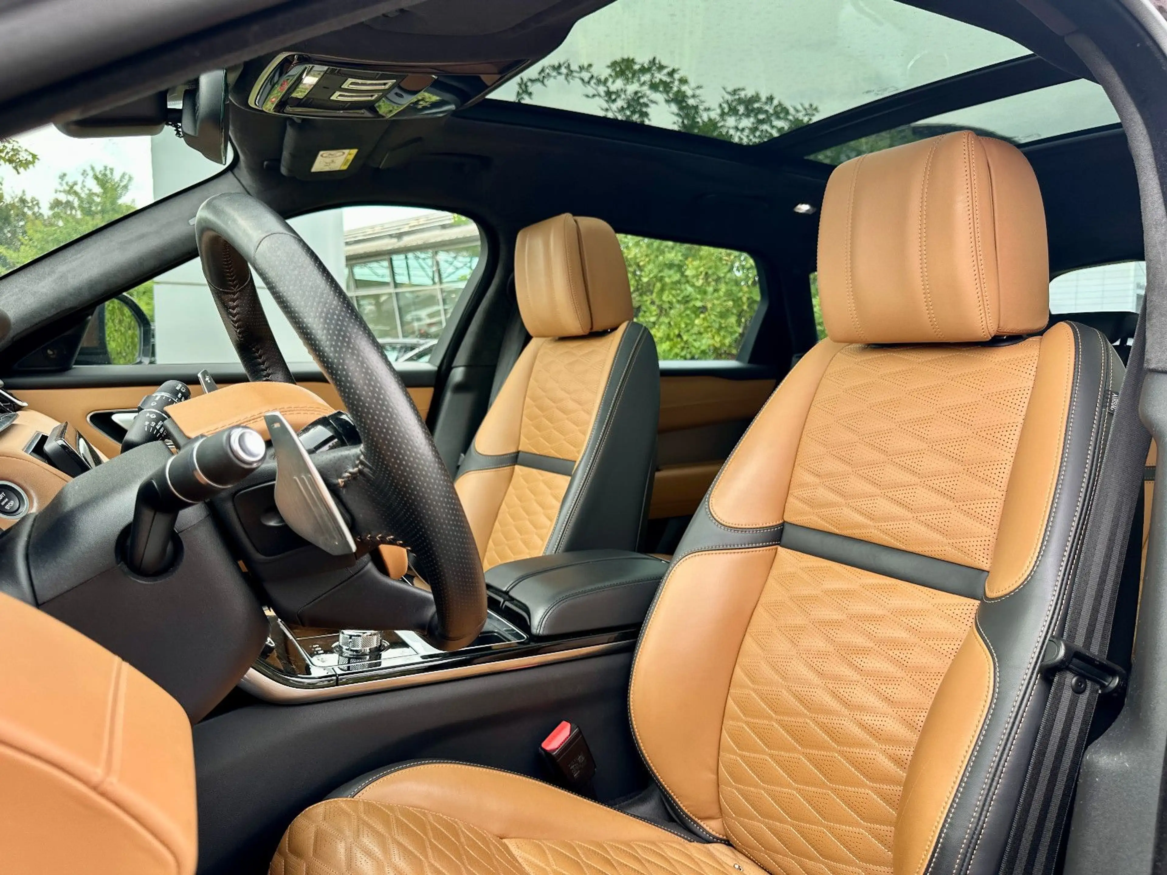 Land Rover Range Rover Velar SV Autobiography Dynamic Editi — photo 12