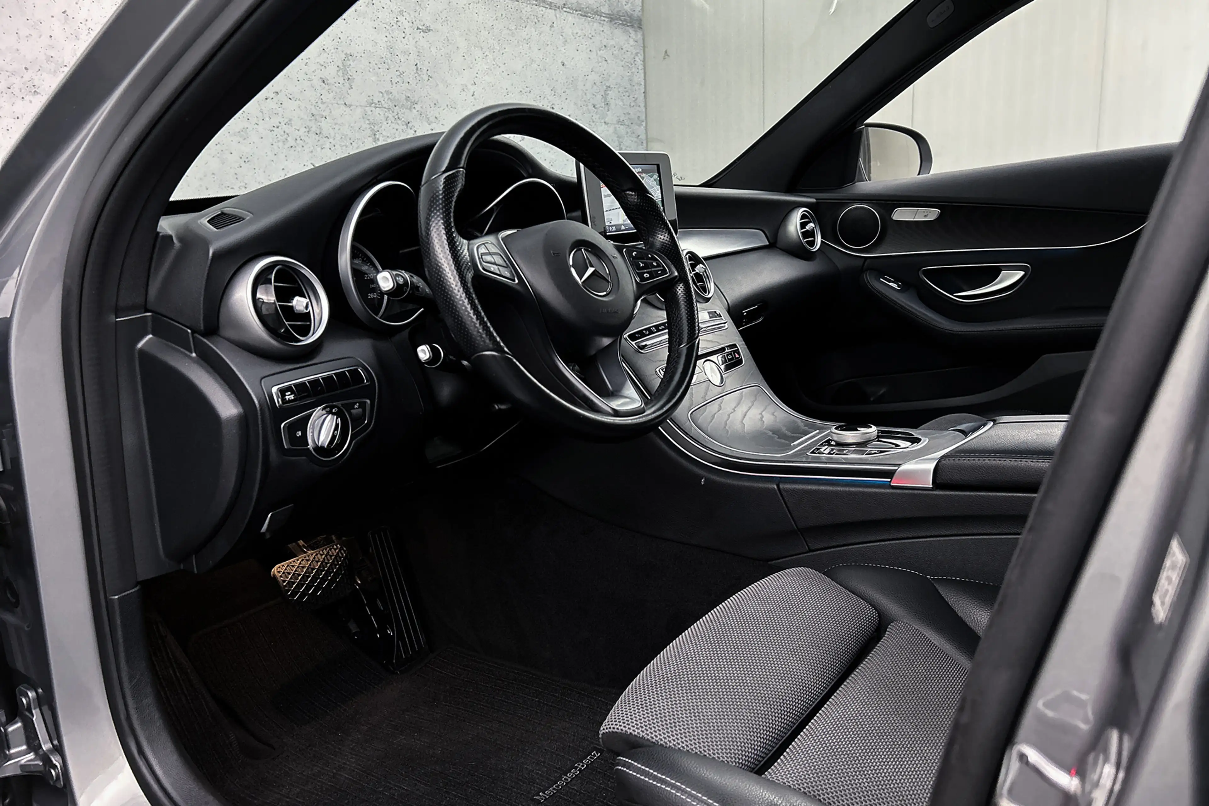 Mercedes-Benz C 350 Estate e Lease Edition | Luchtvering | Stoelverwar — photo 22