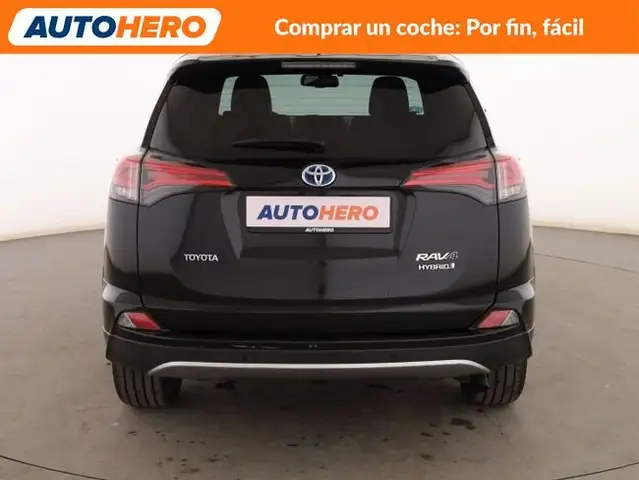 Toyota Rav4 view 5