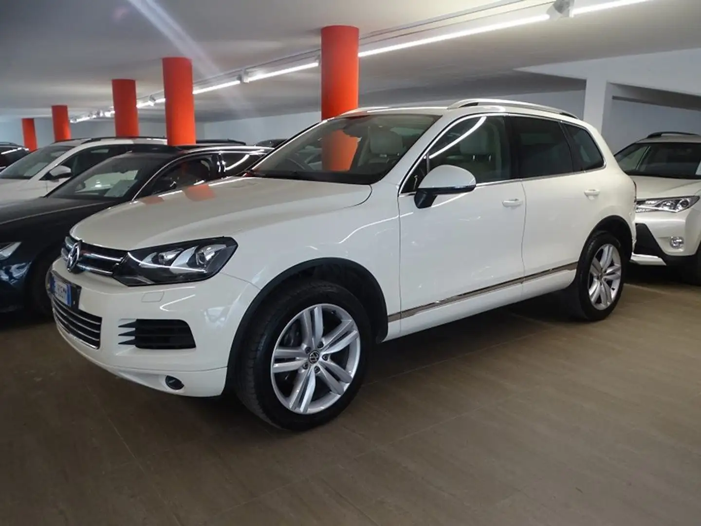 Volkswagen Touareg 3.0 TDI 4x4 gancio Alu 20 Bianco - 1
