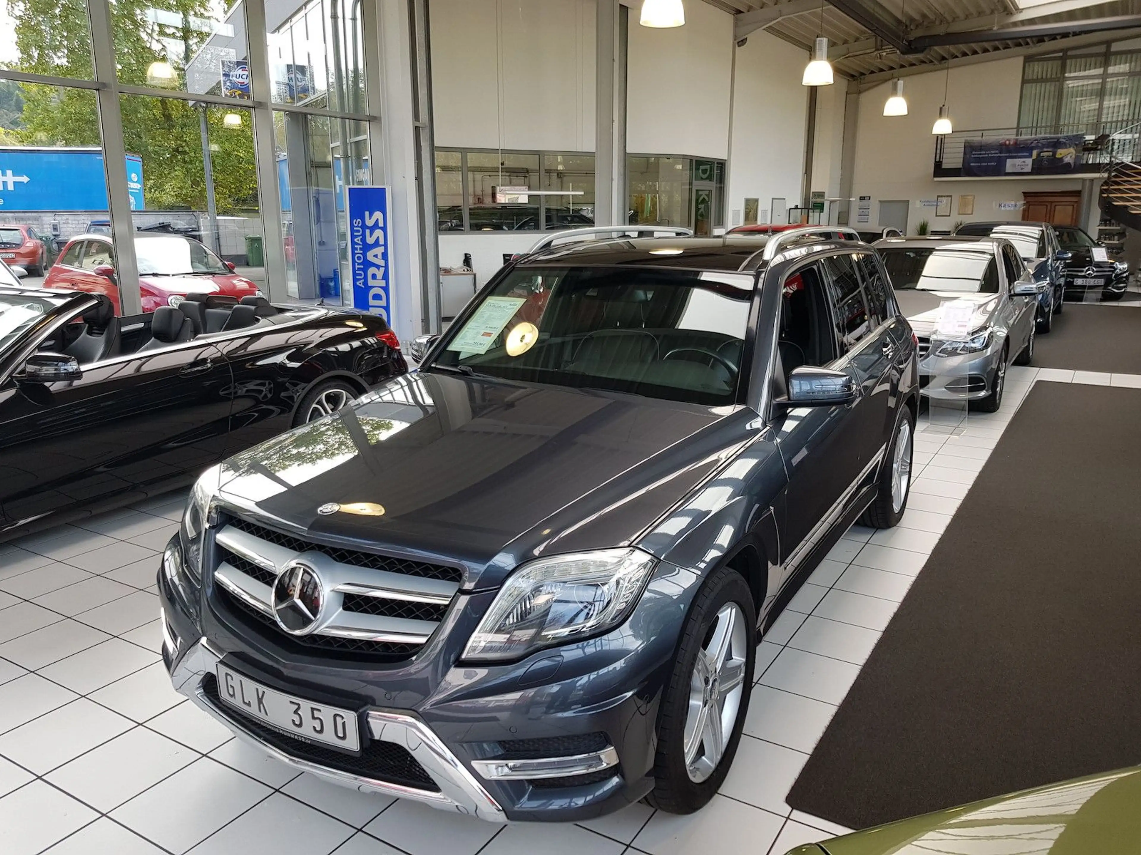 Mercedes-Benz GLK 350 AMG AUT PANO KAMERA DISTRONIC ZSH PTS