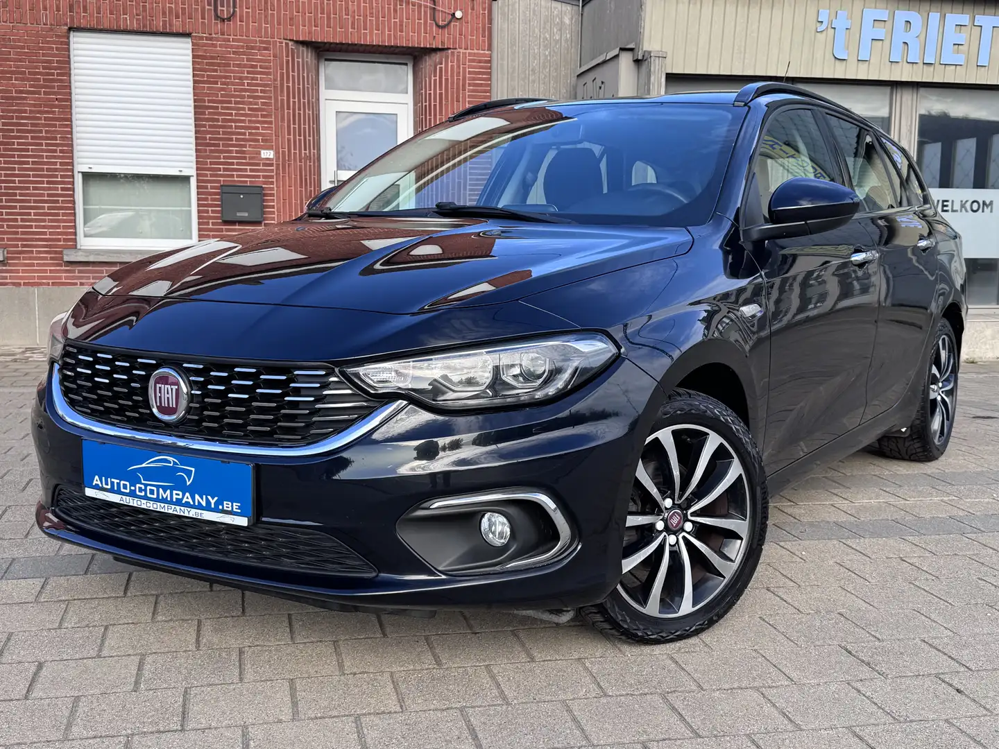 Fiat Tipo Tipo Kombi 1.6 MultiJet Lounge Zwart - 2