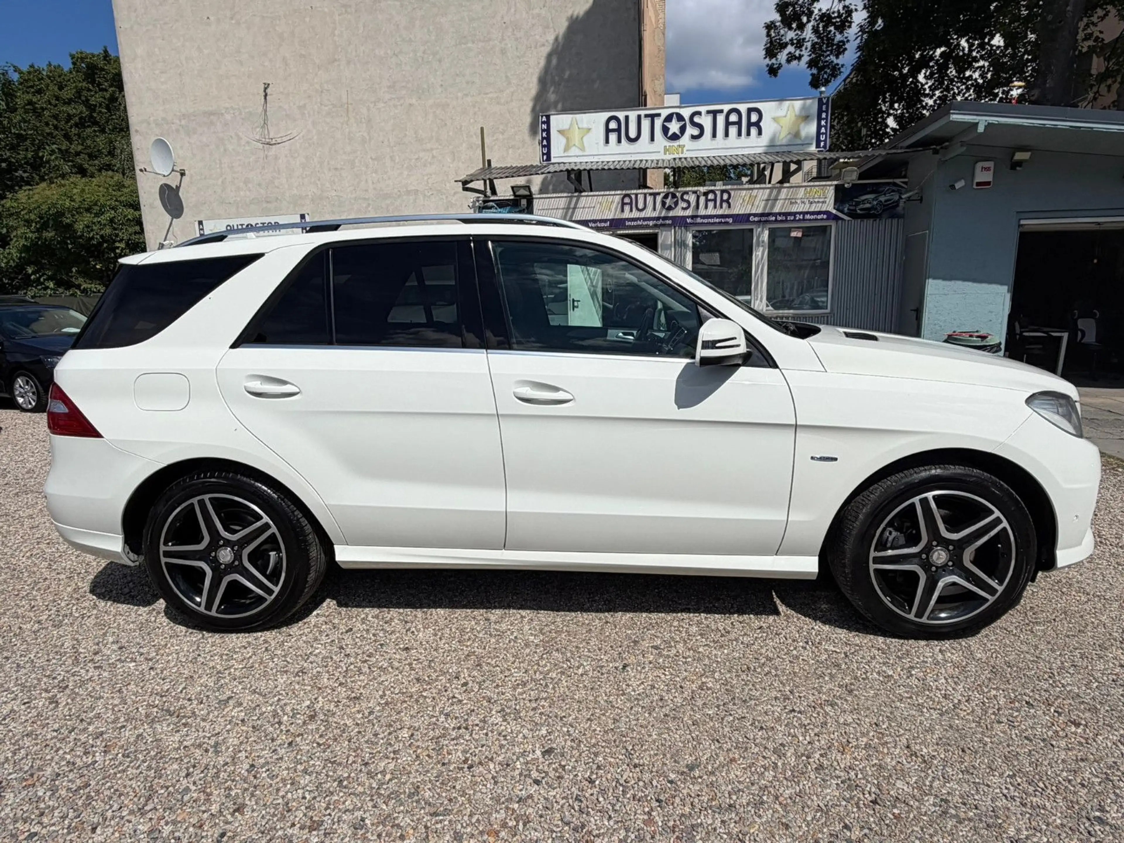 Mercedes-Benz ML 250 BlueTEC 4MATIC*AMG Line*Panorama*Top — photo 5