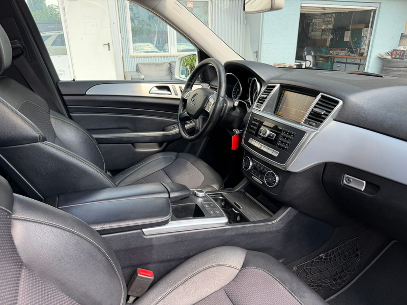 Mercedes-Benz ML 250 BlueTEC 4MATIC*AMG Line*Panorama*Top — photo 13