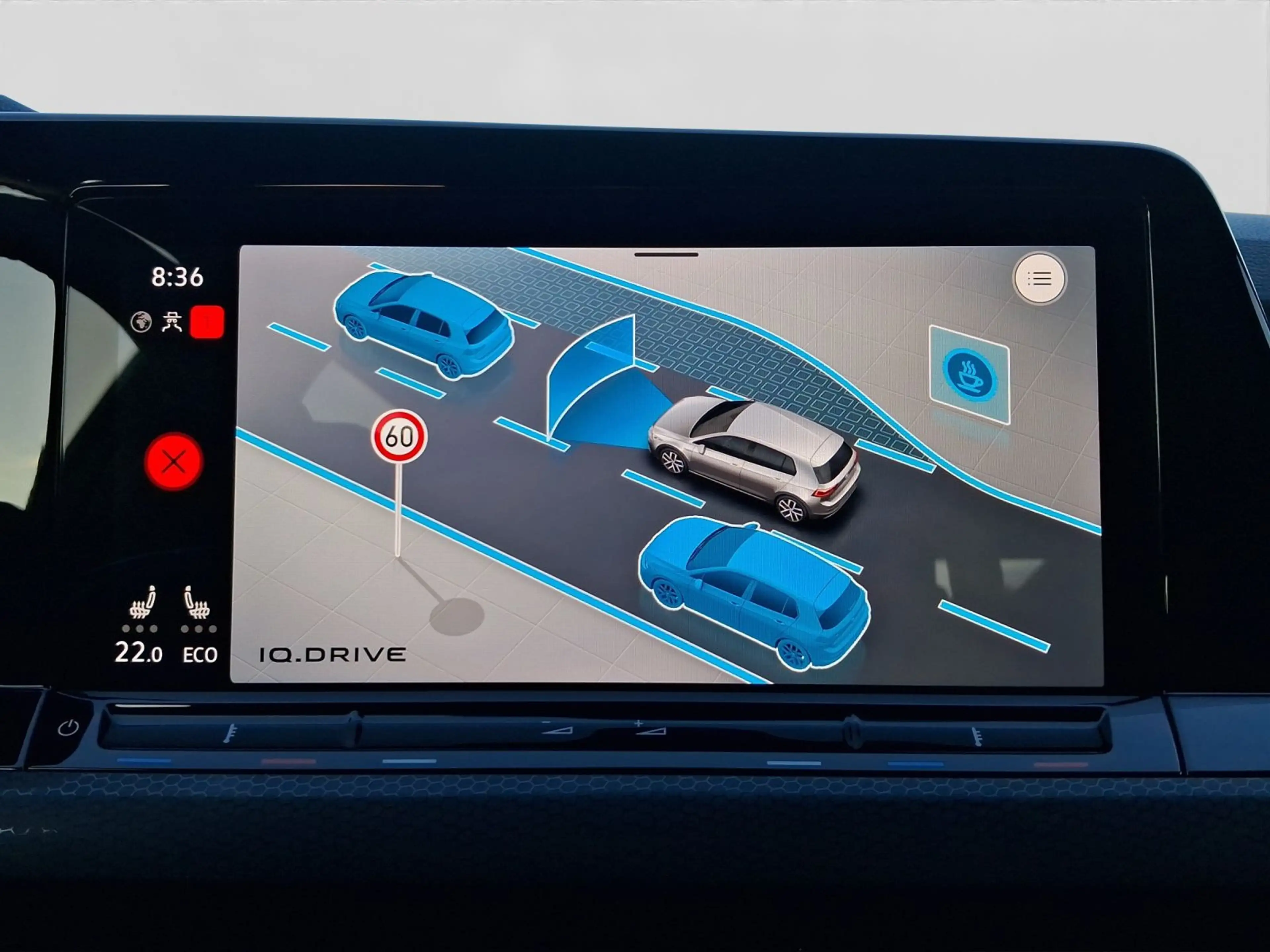 Volkswagen Golf GTE GTE MATRIX AHK PANO HuD PRIVACY — photo 14