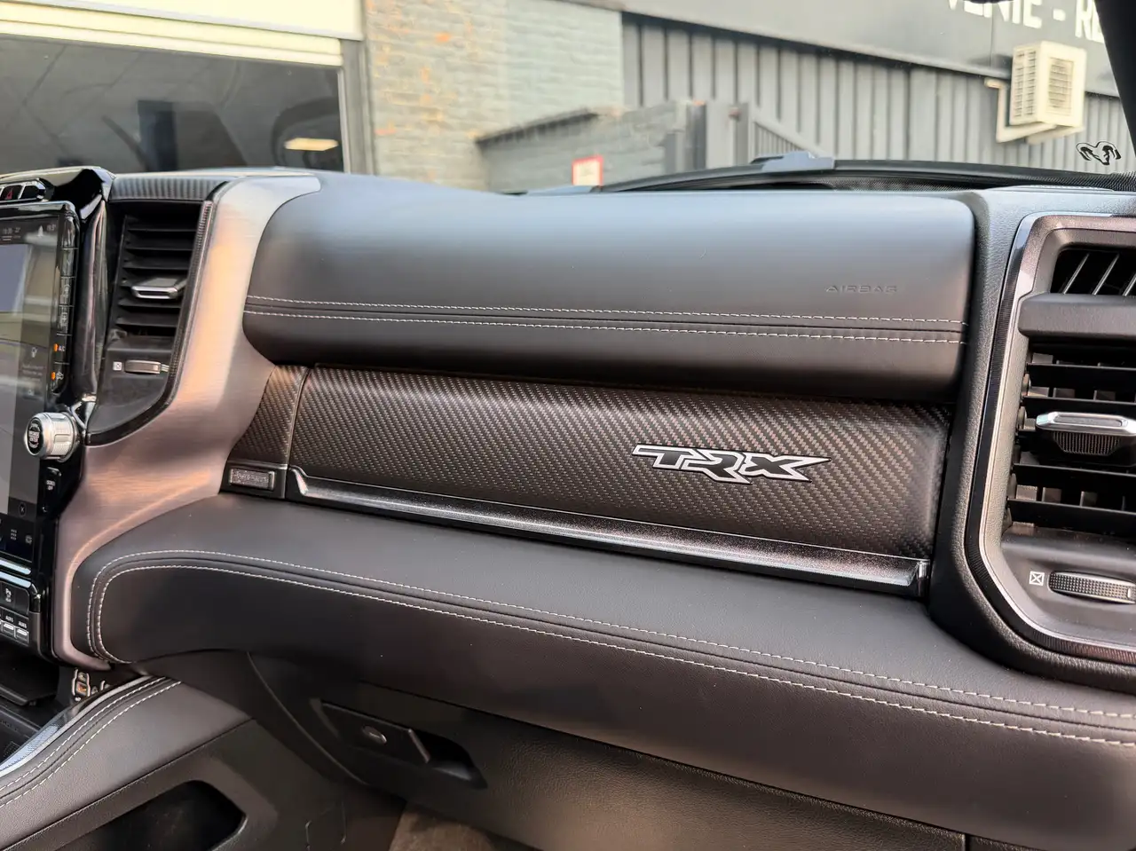 Dodge RAM 2023 — фото 13
