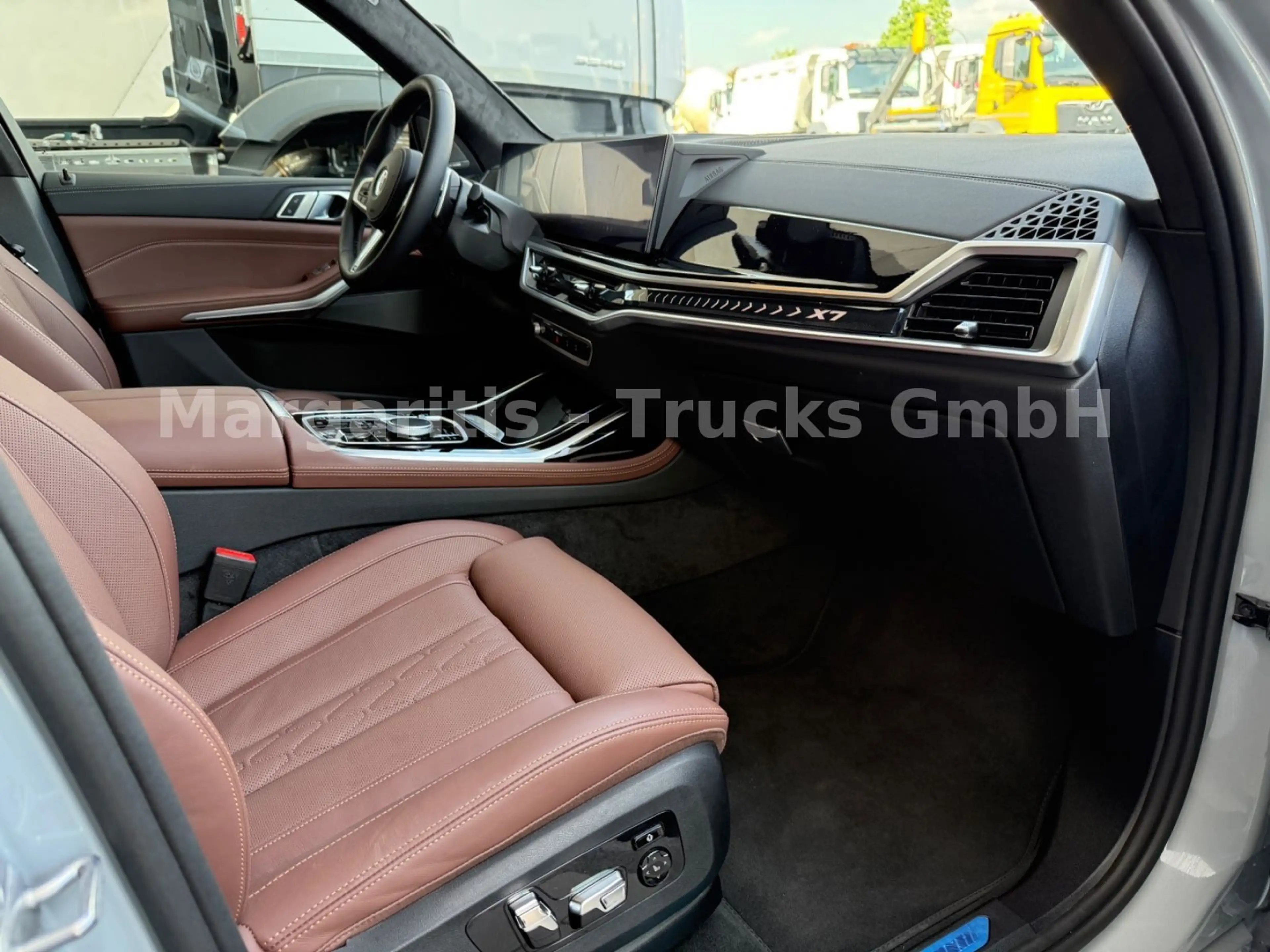 BMW X7 xDrive40d/MPaket/23"/PanoSky/Soft/Integral — photo 7