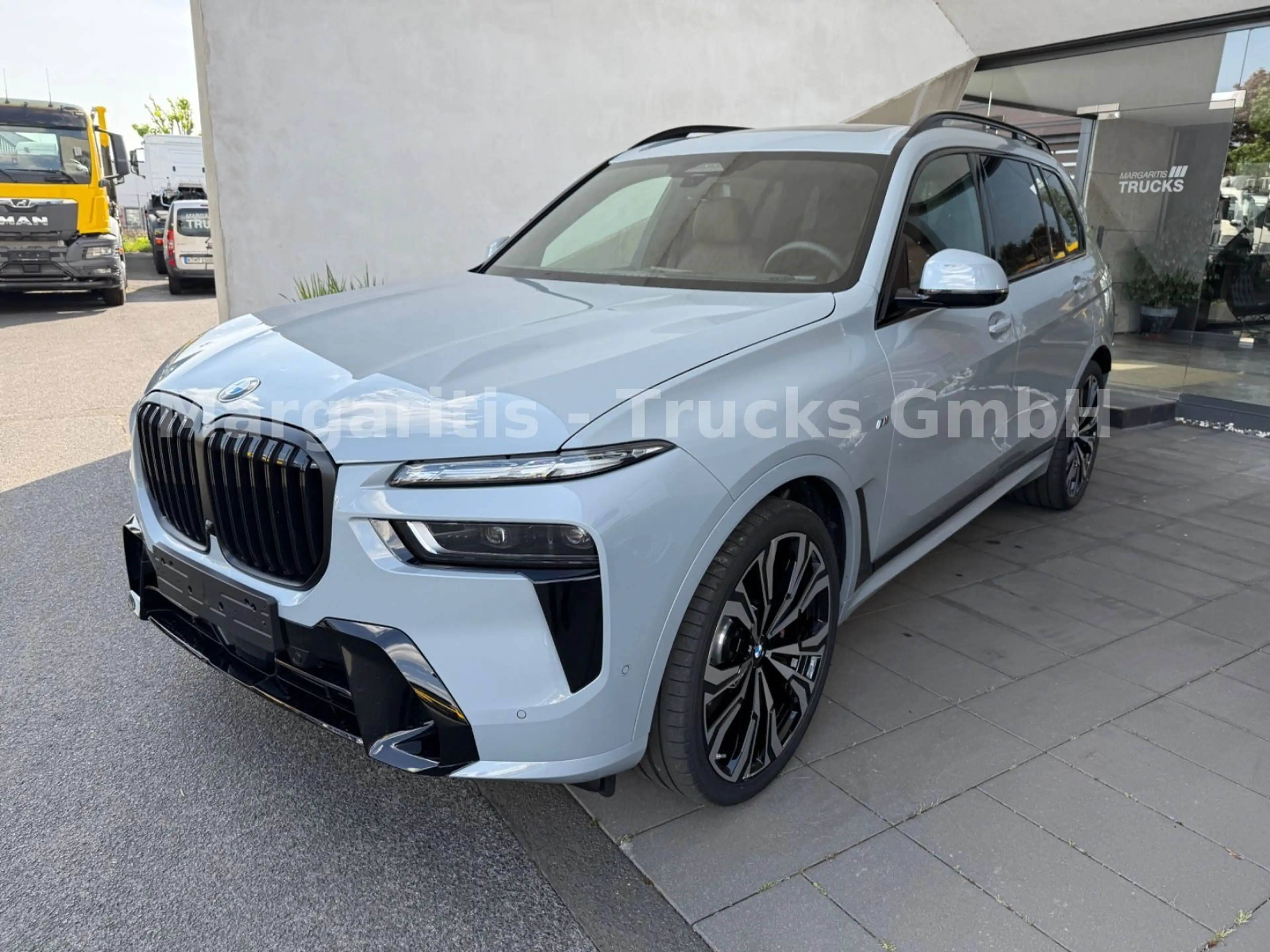 BMW X7 xDrive40d/MPaket/23"/PanoSky/Soft/Integral — photo 2
