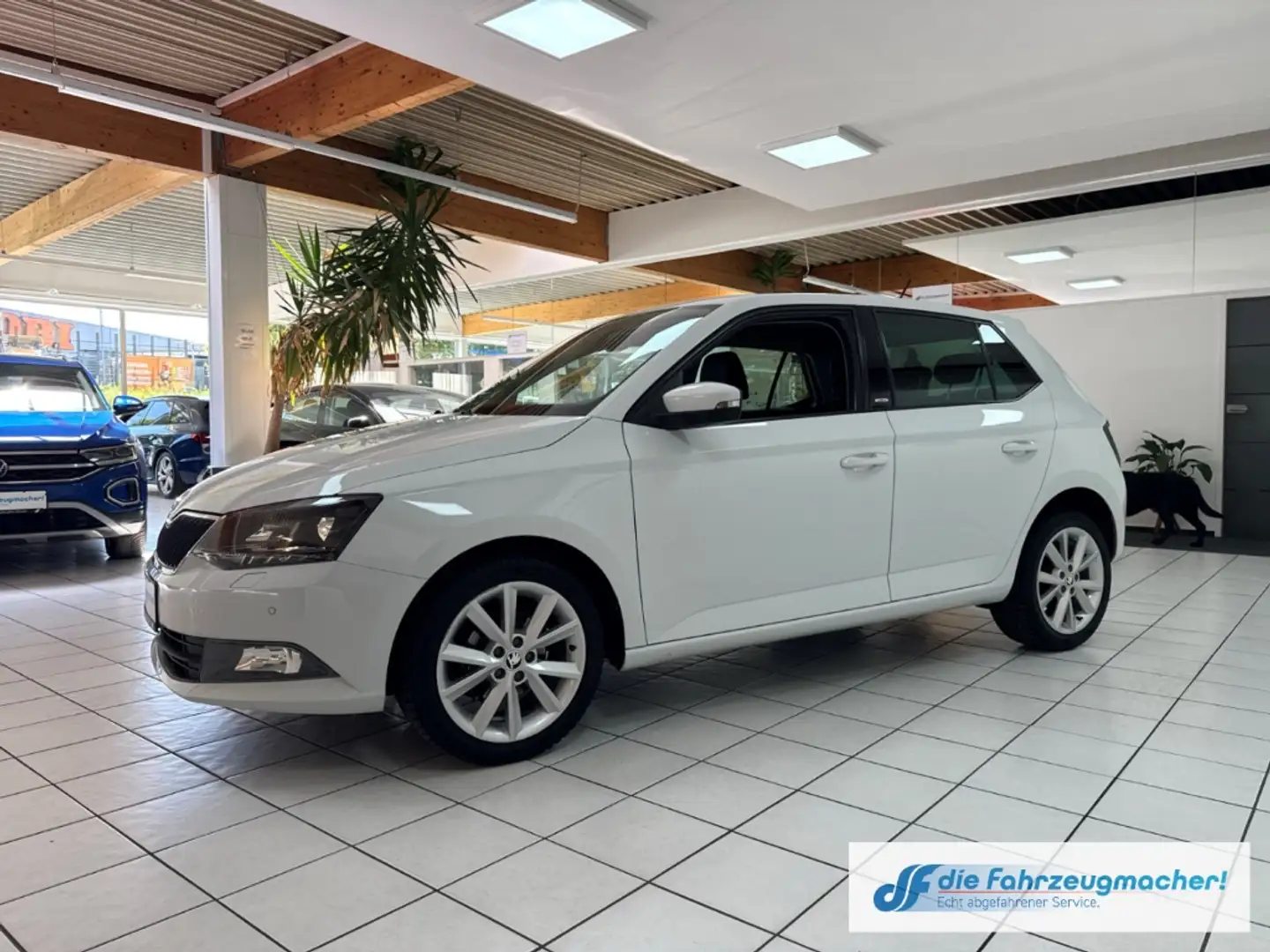Skoda Fabia Joy 1.0 MPI Sperrdiff. Klimaautom DAB SHZ Notbrems Weiß - 2