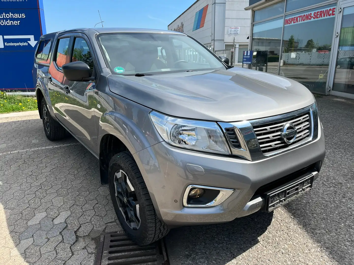 Nissan Navara DC 4x4 Autm. Acenta Beltop Hardtop Gris - 2