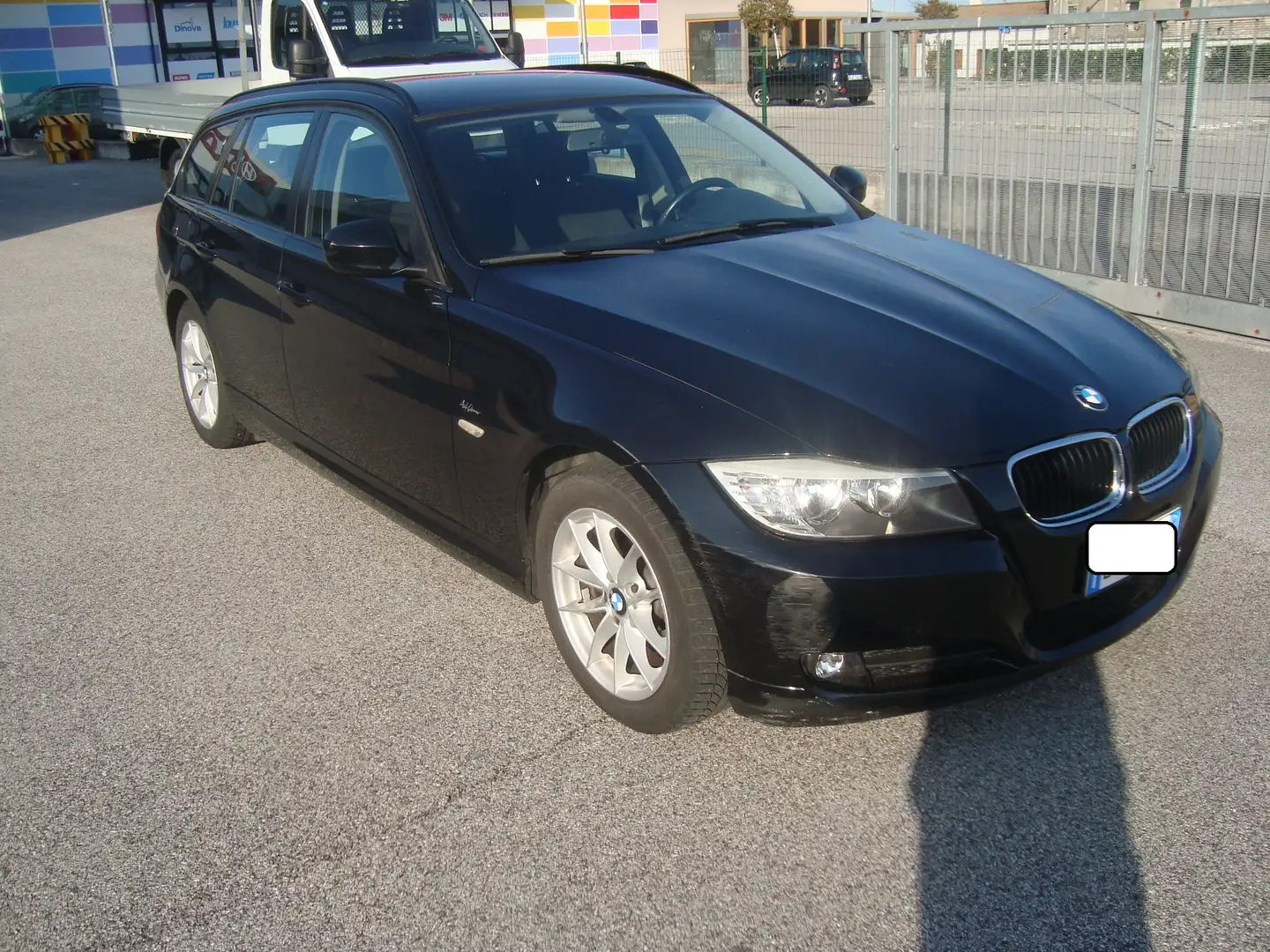 usato BMW 320 Station wagon a San Vendemiano - Treviso - Tv per € 6.800,-