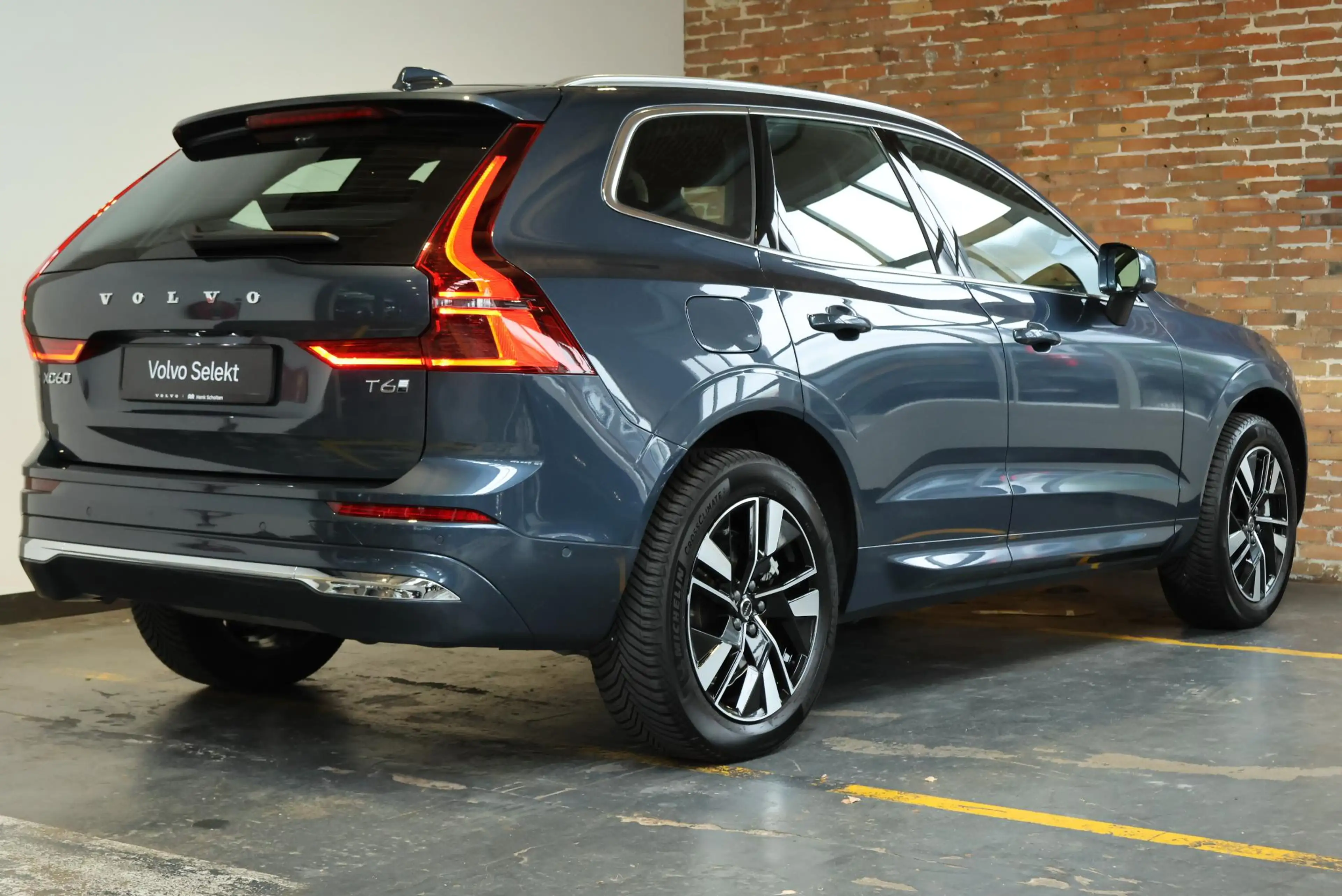 Volvo XC60 T6 Plug-in hybrid AWD Plus Bright | Nieuw model | — photo 3