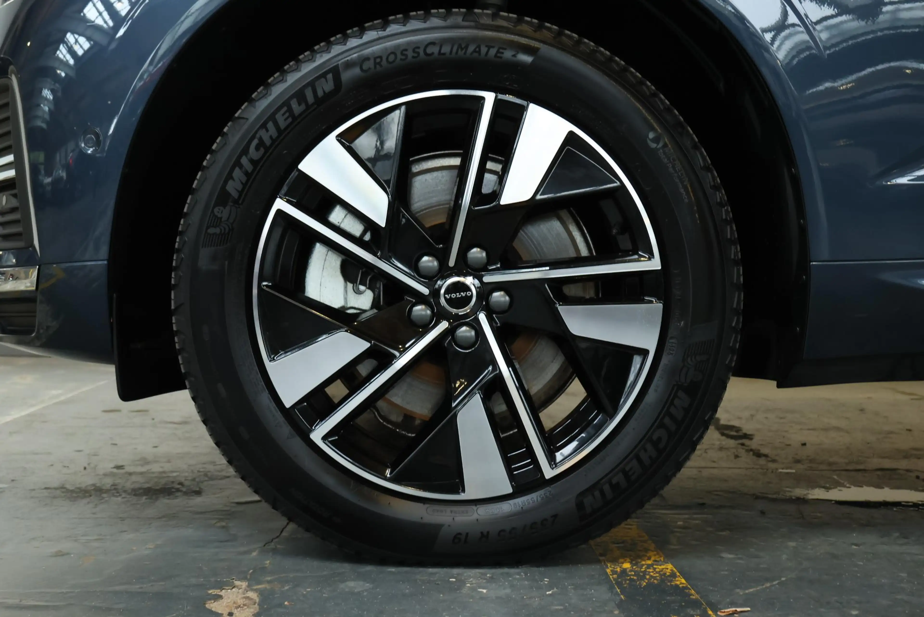 Volvo XC60 T6 Plug-in hybrid AWD Plus Bright | Nieuw model | — photo 8