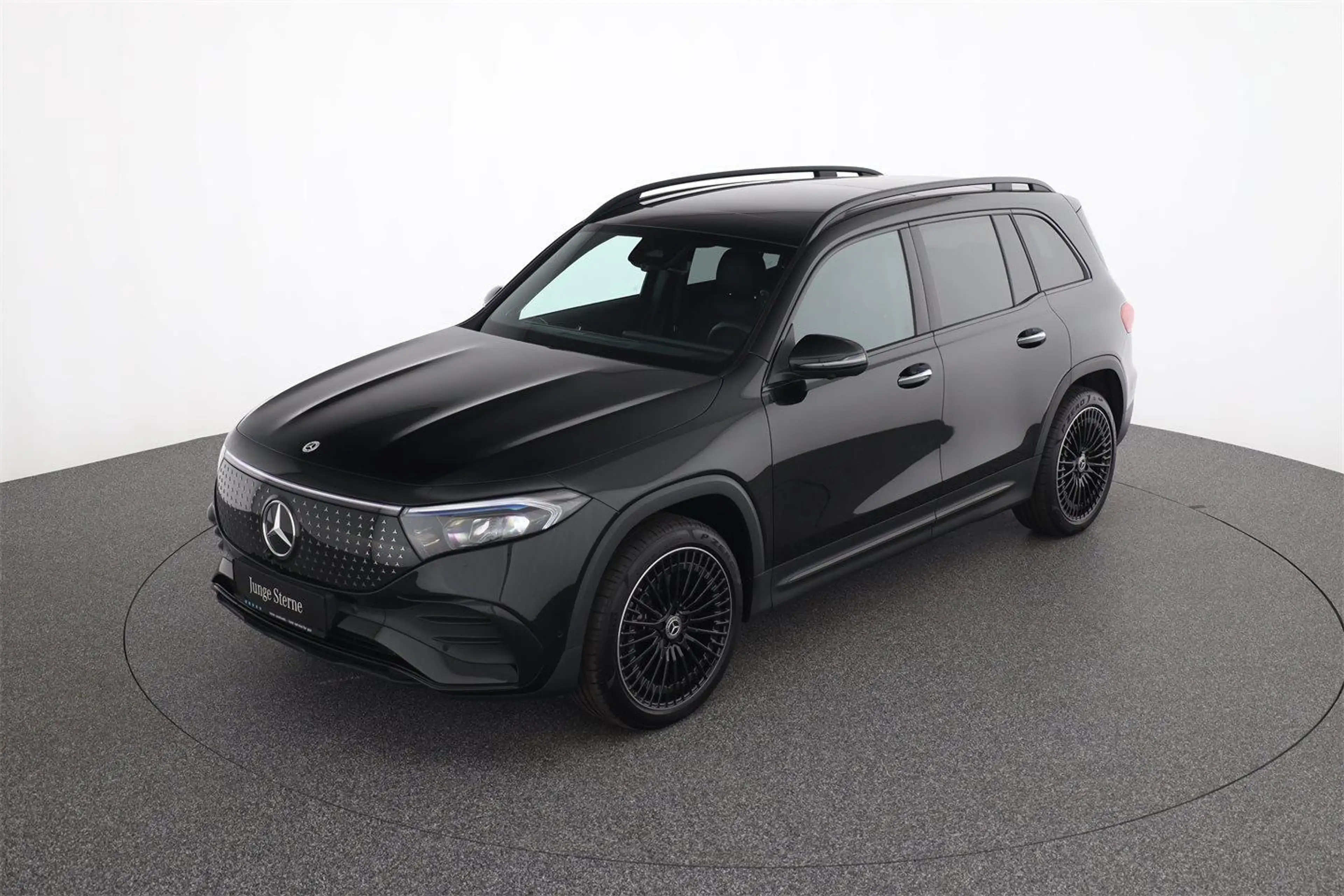 Mercedes-Benz EQB 250 + AMG Line AHK DistronicPlus Burmester — photo 2