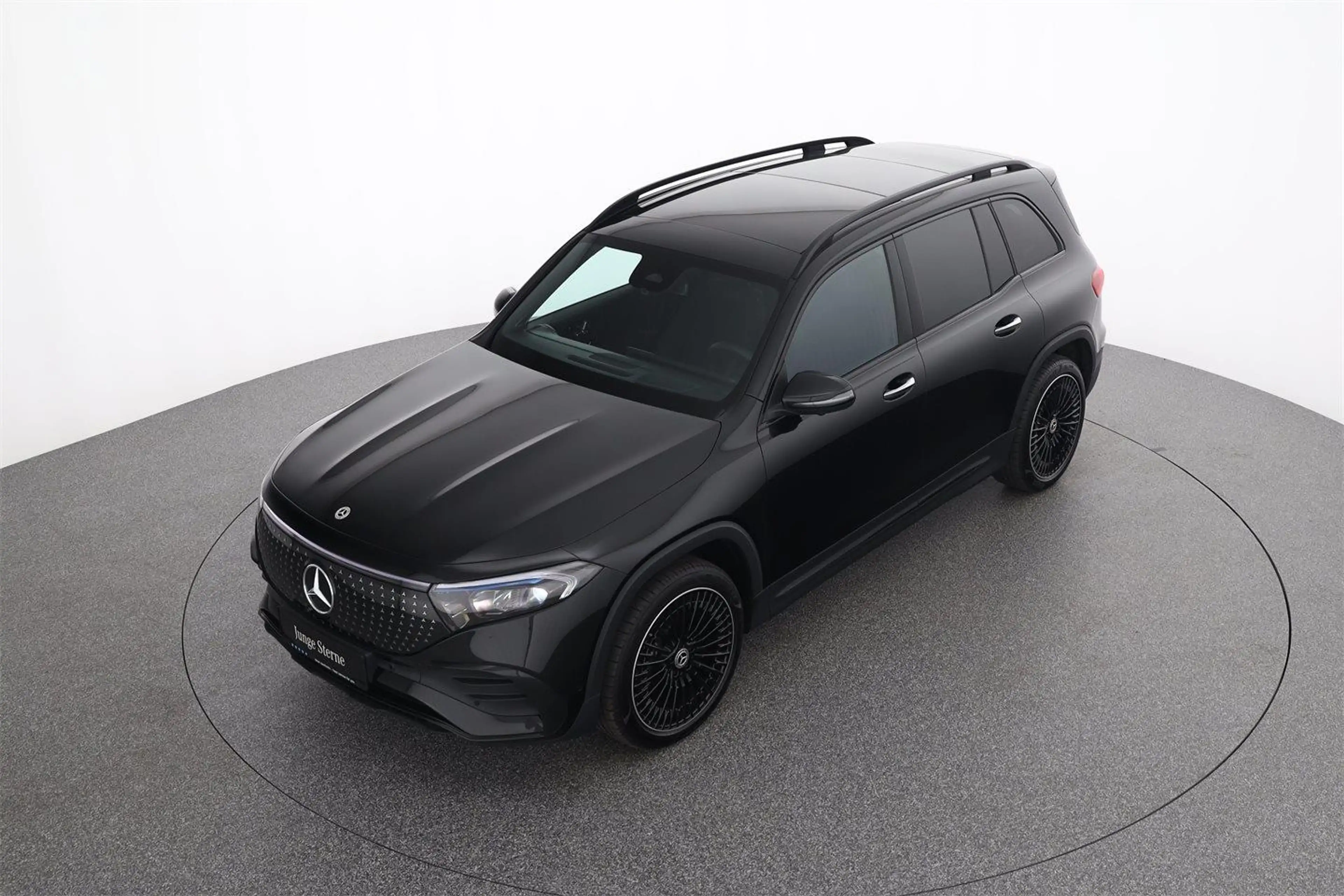 Mercedes-Benz EQB 250 + AMG Line AHK DistronicPlus Burmester — photo 8
