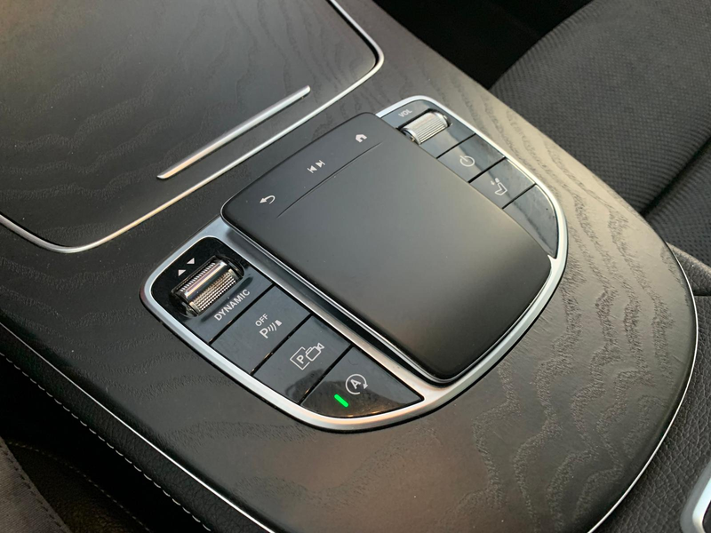 Mercedes-Benz E 220 E220 4Matic Avantgarde Distronic+ Glasdach Leder — photo 11