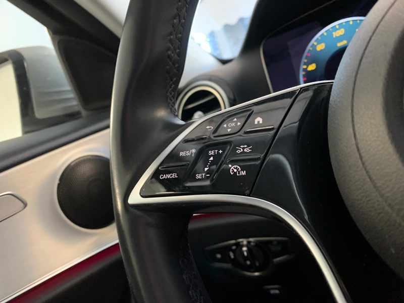 Mercedes-Benz E 220 E220 4Matic Avantgarde Distronic+ Glasdach Leder — photo 13