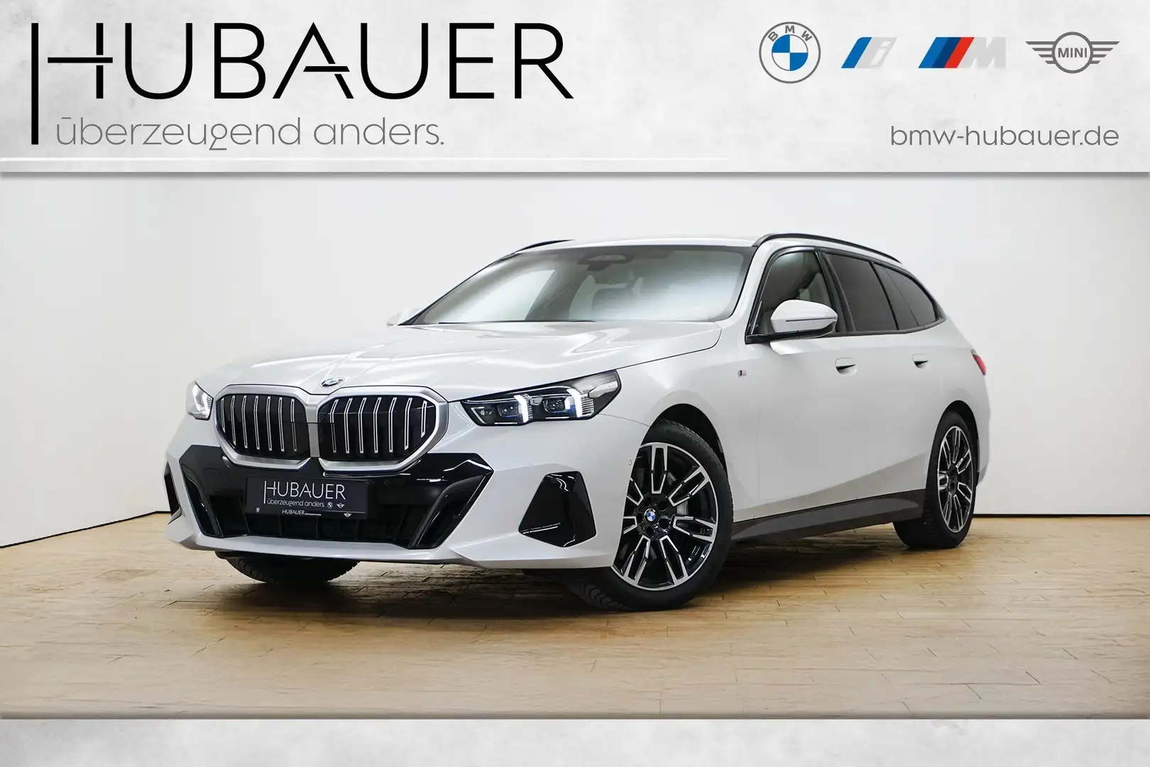 BMW 540 d xDrive Touring [M Sport, B&W Sound, AHK] Weiß - 1