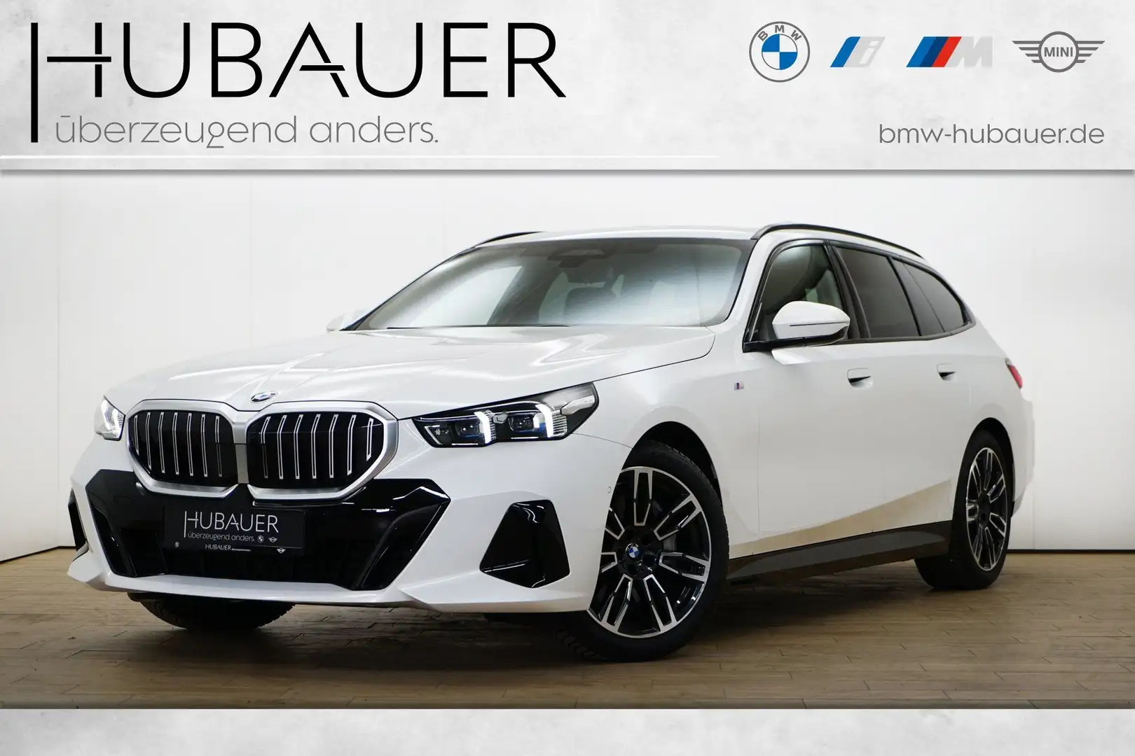 BMW 540 d xDrive Touring [M Sport, B&W Sound, AHK] Weiß - 1