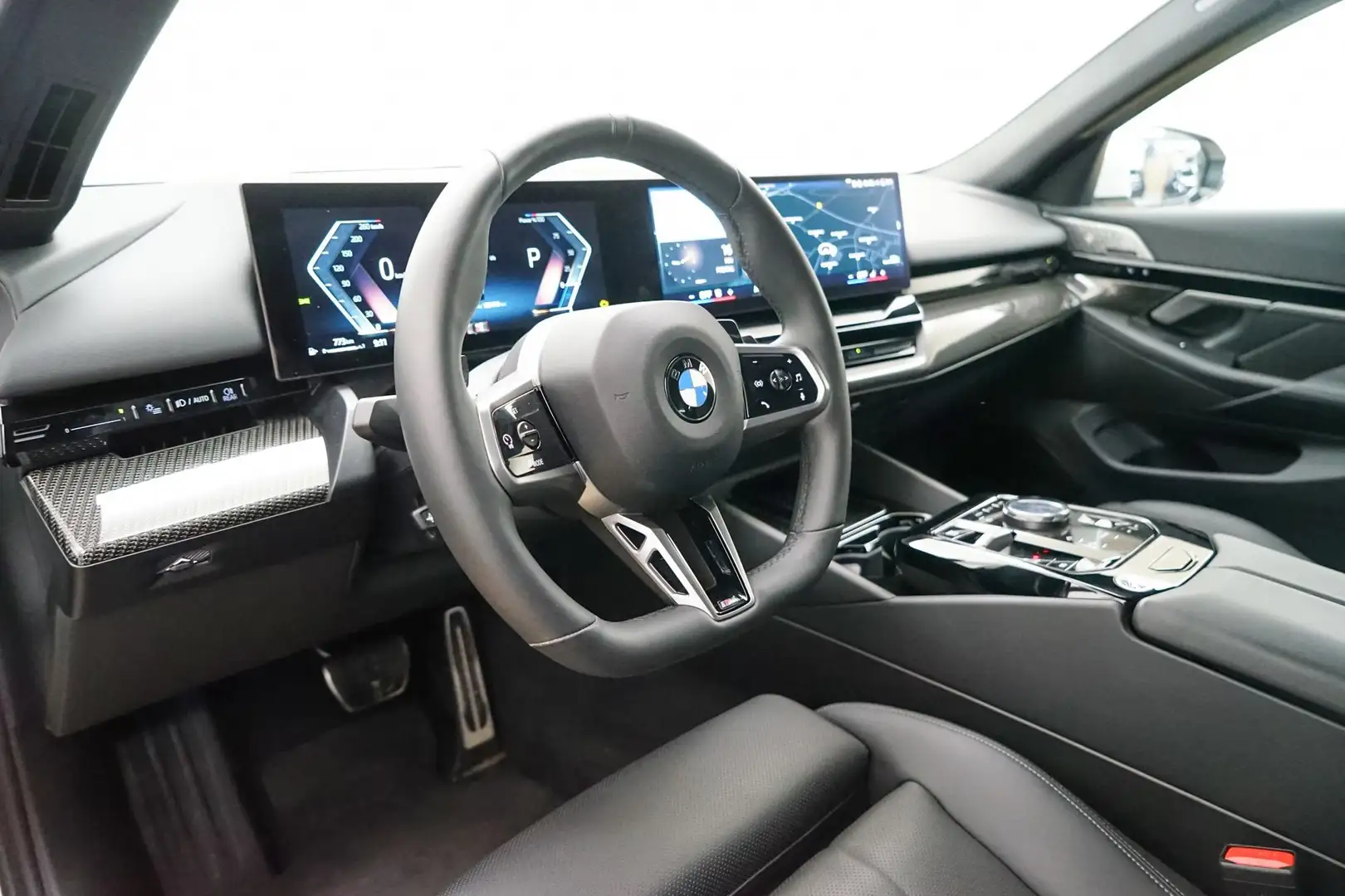 BMW 540 d xDrive Touring [M Sport, B&W Sound, AHK] Weiß - 2