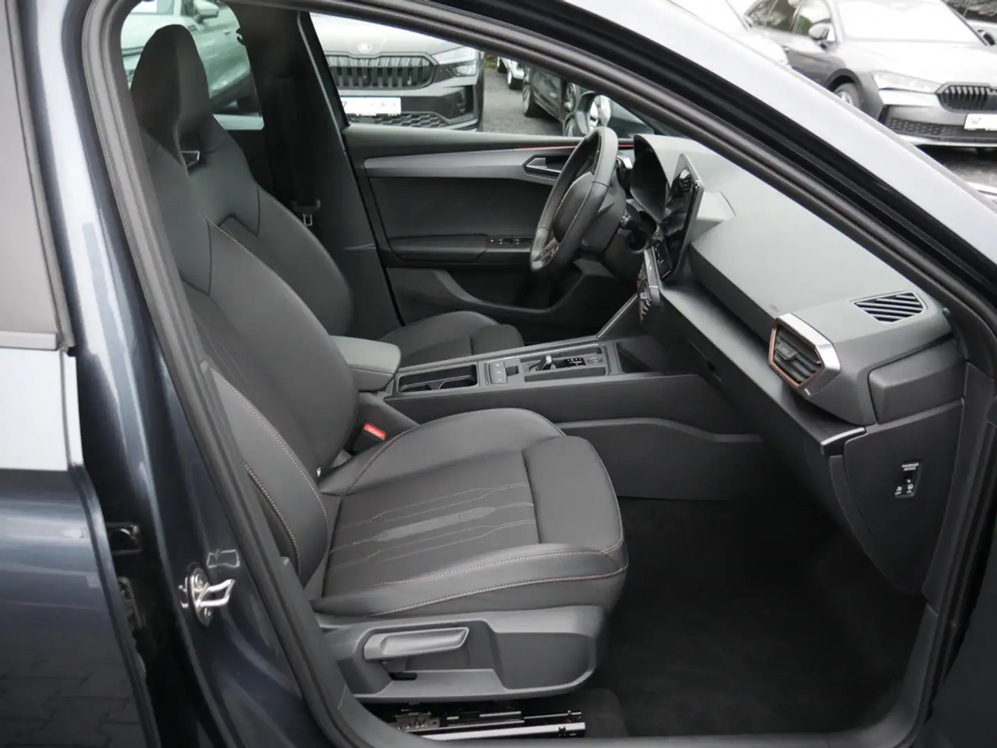 CUPRA Leon 2.0 TSI VZ ACC BEATS MATRIX SUPER-SPORT Grau - 2