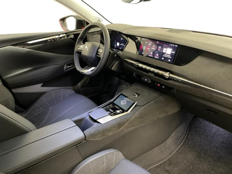 DS Automobiles DS 4 PERFORMANCE LINE + — photo 2
