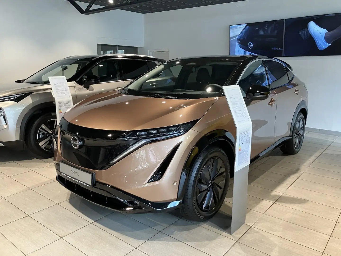 Nissan Ariya 87 kWh Evolve Pack Zwart - 2