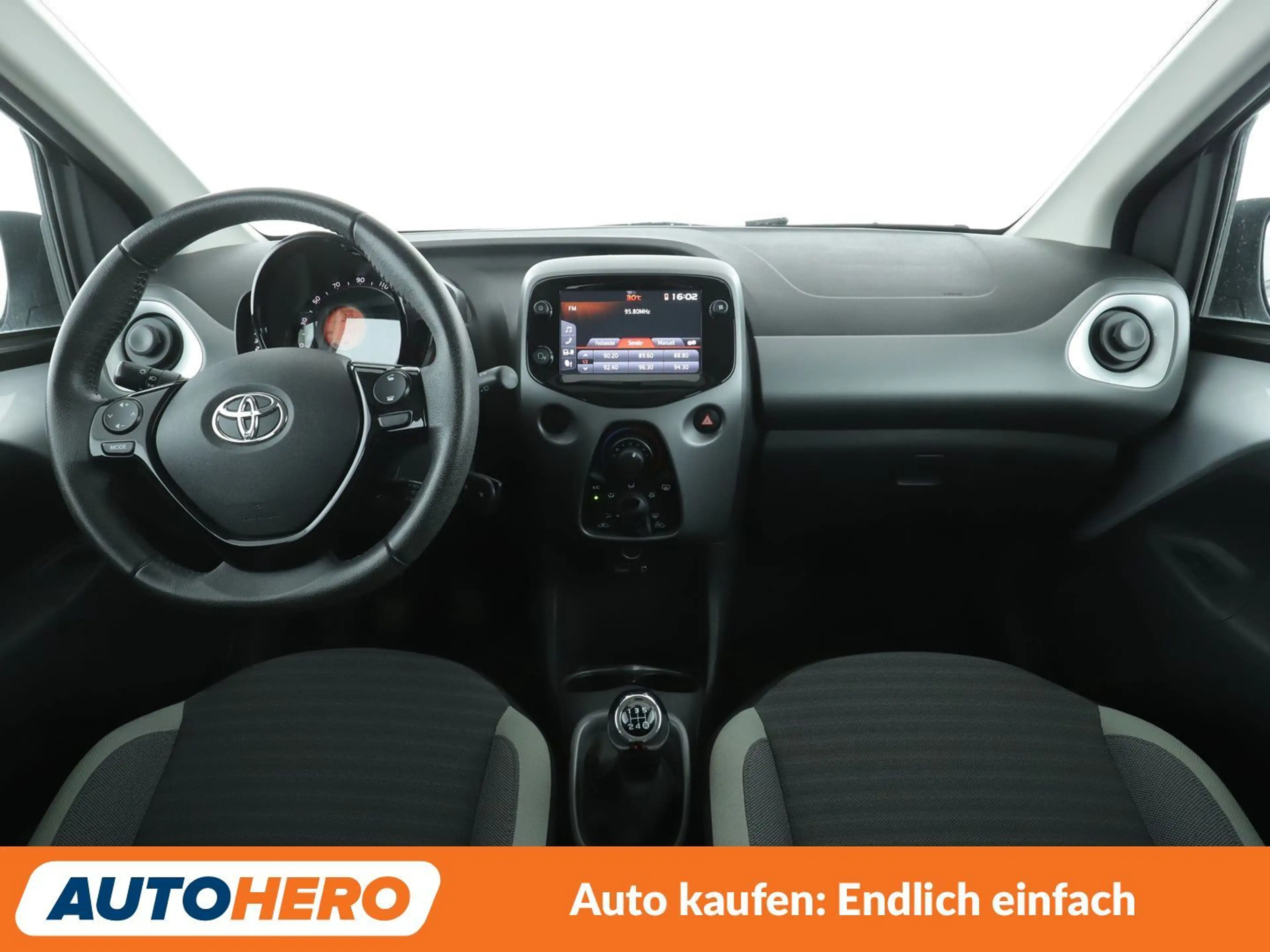 Toyota Aygo 1.0 X-Play club*RÜCKFAHRKAMERA*BLUETOOTH* — photo 12