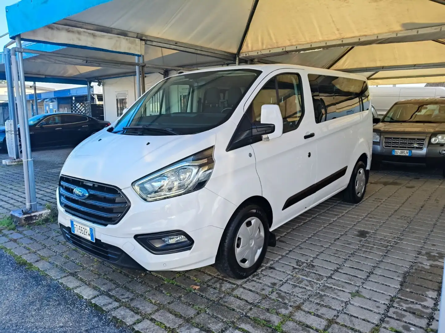 Ford Transit Custom Transit Custom 320 2.0 TDCi 130 PC Combi Trend Weiß - 1