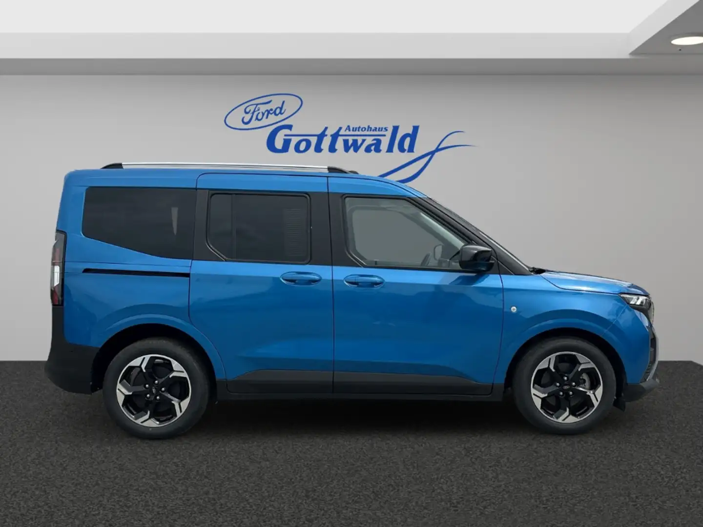 Ford Tourneo Courier BEV Titanium Fahrerassistenz-P.3 54 kWh Blau - 2