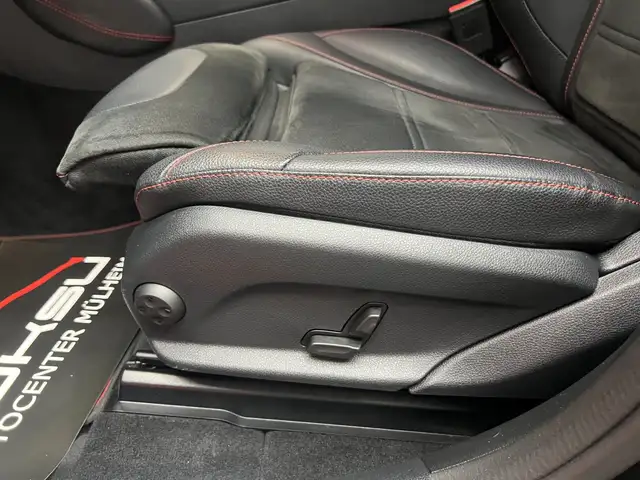 Mercedes-Benz GLC view 24