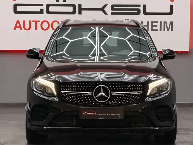 Mercedes-Benz GLC Class view 3