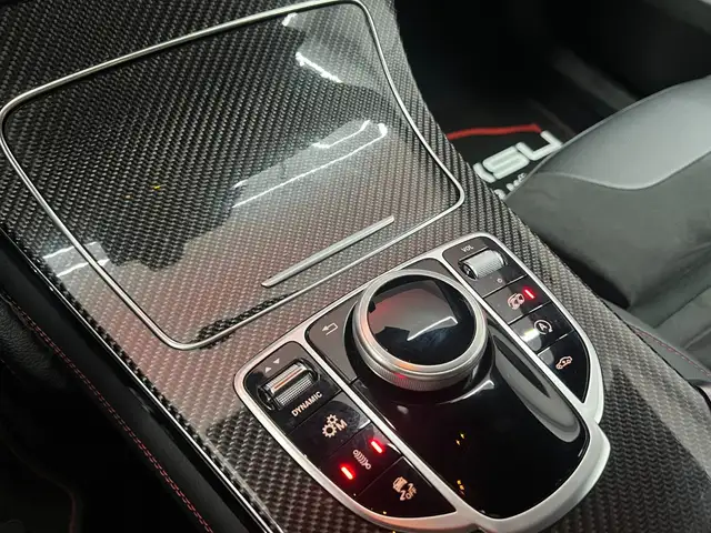Mercedes-Benz GLC view 17
