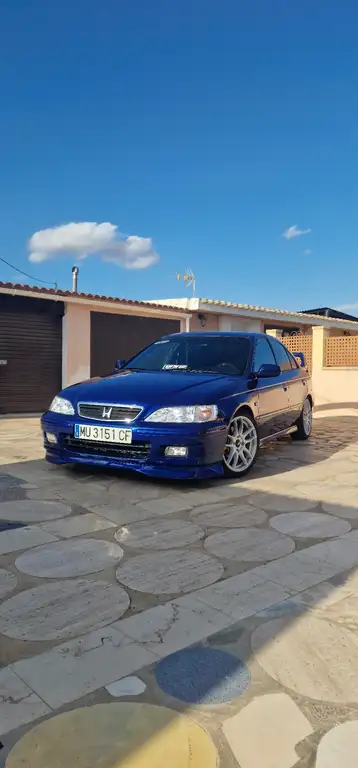 Honda Accord 1999 из Европы — купить под ключ