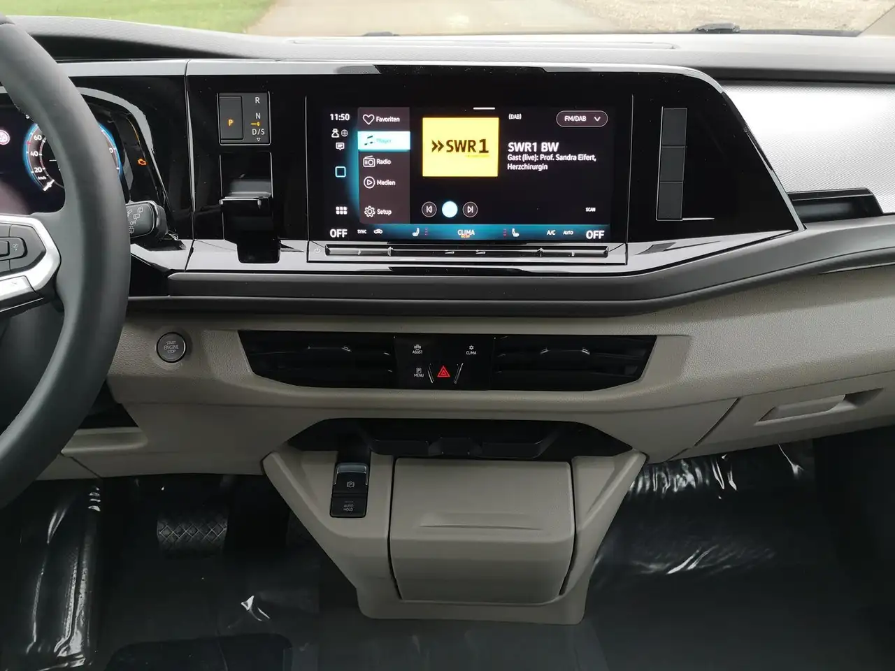 Volkswagen T7 Multivan 2026 — фото 7