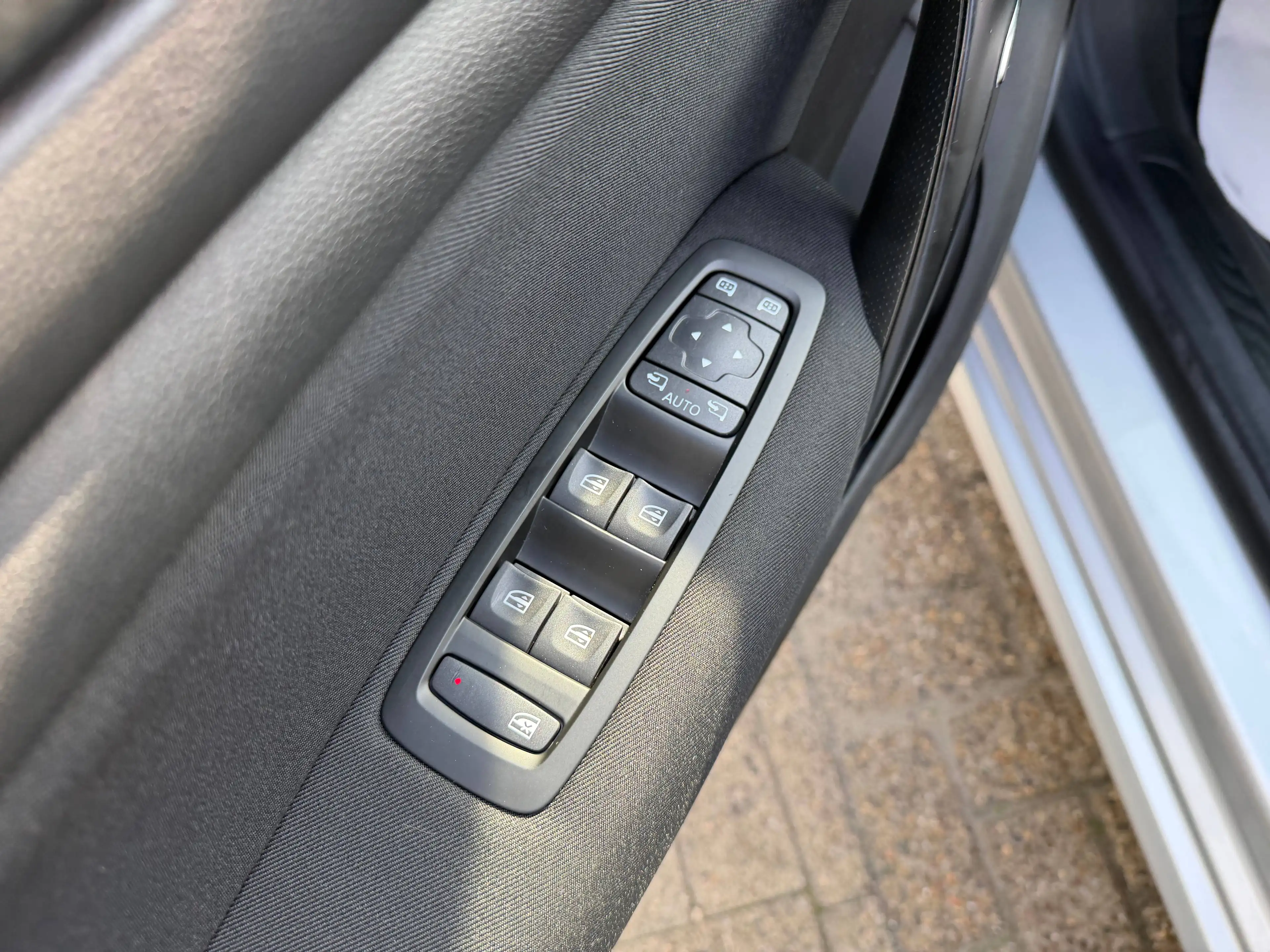 Renault Megane *Navi*Top Zustand*Allwetter*Euro6*96 KW Diesel Motor* — photo 14