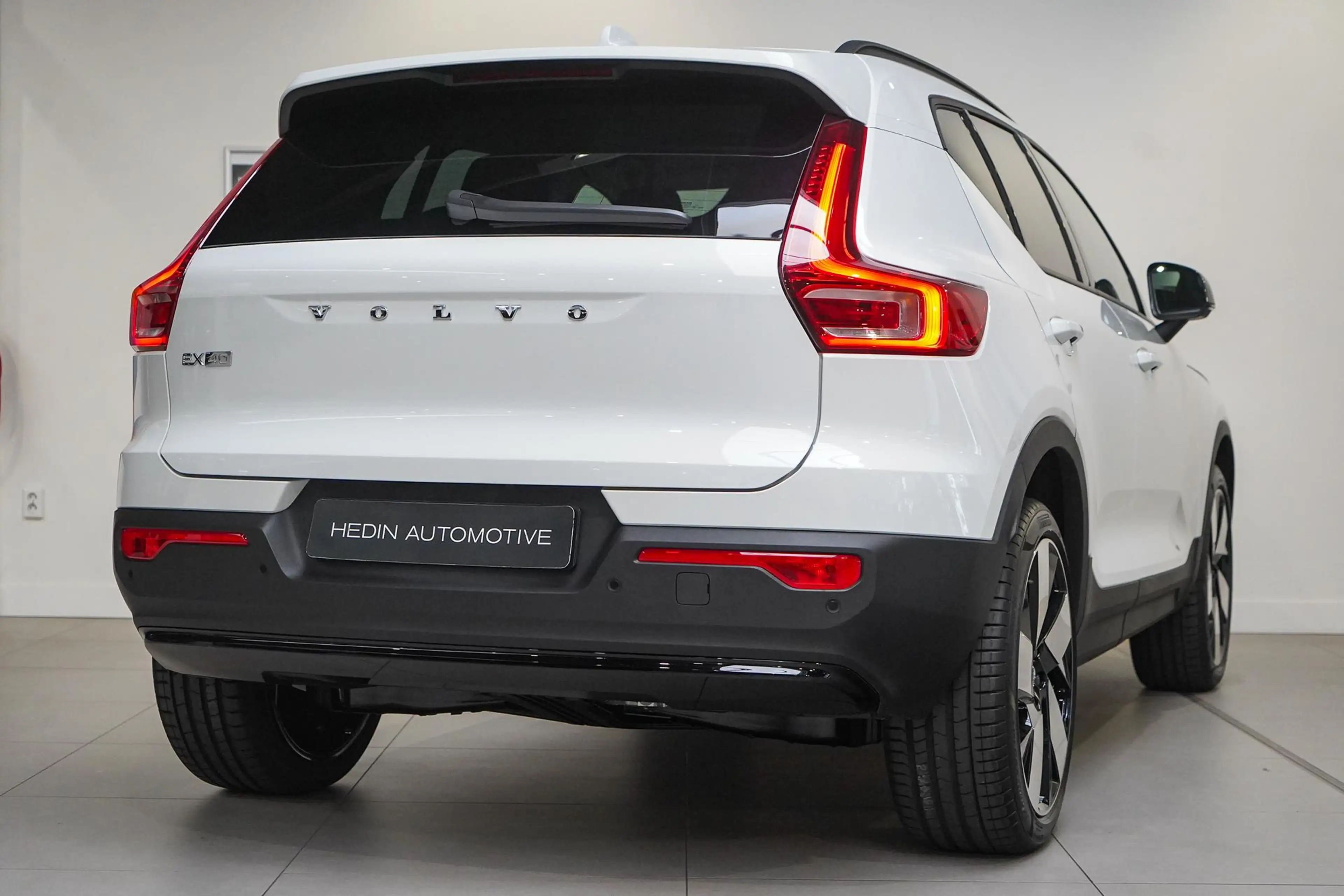 Volvo EX40 Single Motor Essential 70 kWh | 20 '' Inch Lichtme — photo 6