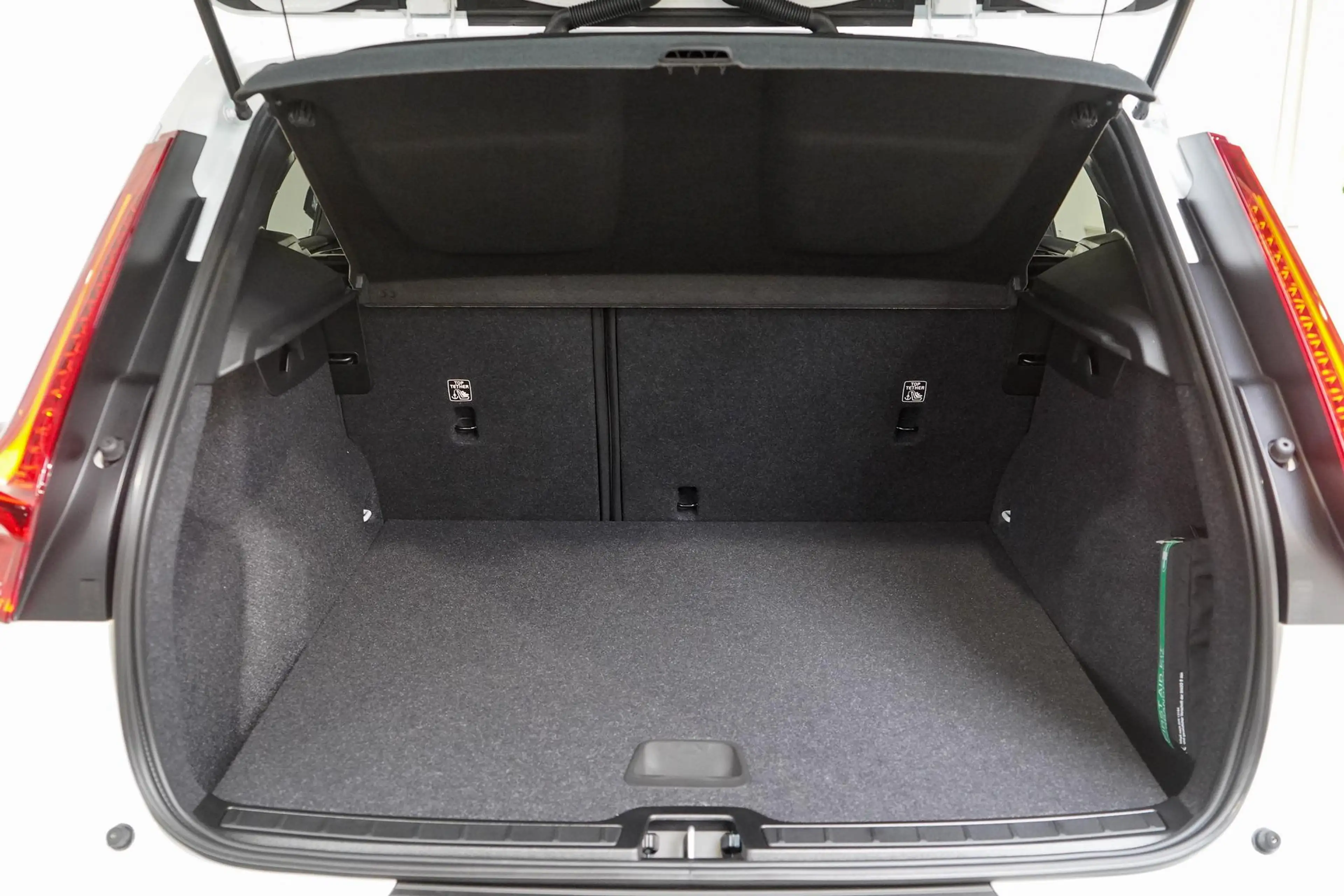 Volvo EX40 Single Motor Essential 70 kWh | 20 '' Inch Lichtme — photo 10